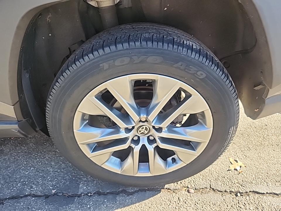 2022 Toyota RAV4 XLE Premium AWD