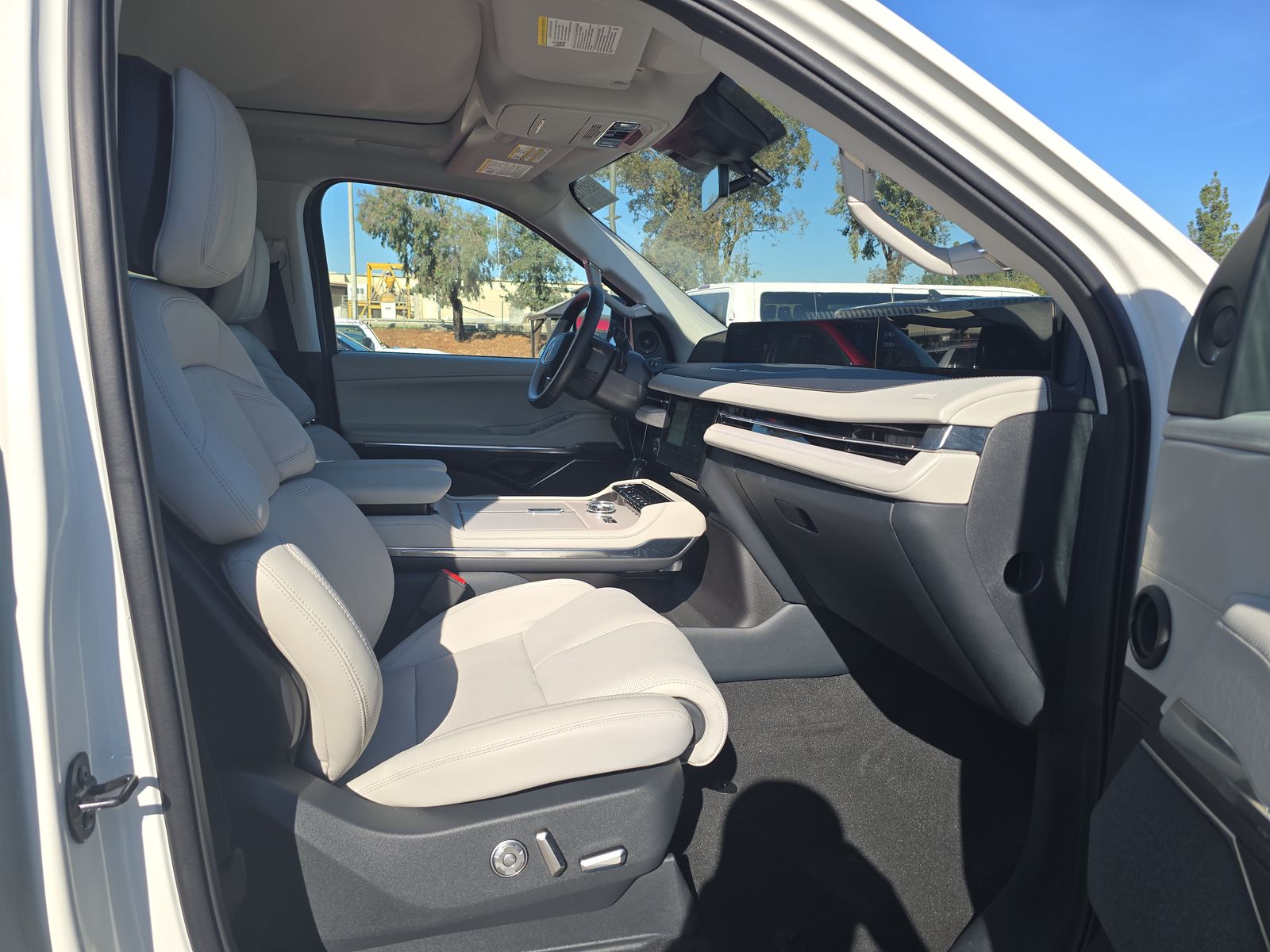 2025 Lincoln Navigator L Reserve AWD