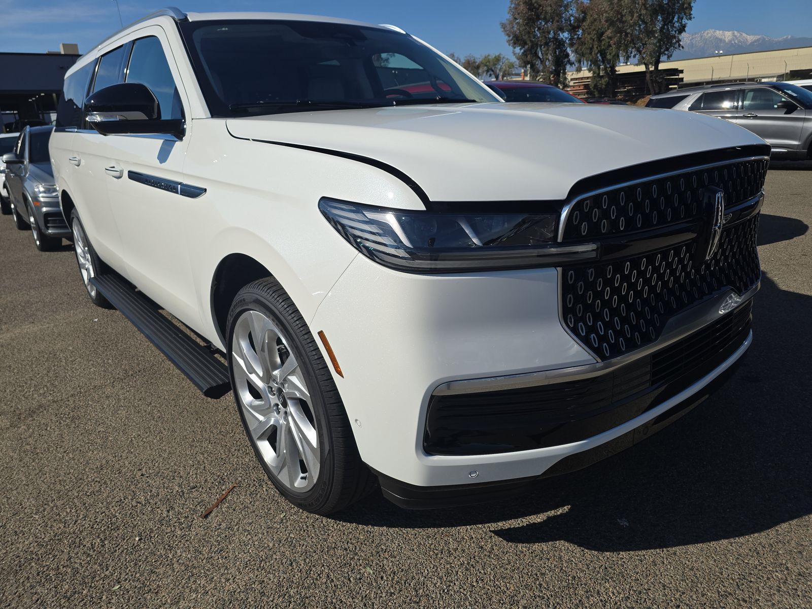 2025 Lincoln Navigator L Reserve AWD