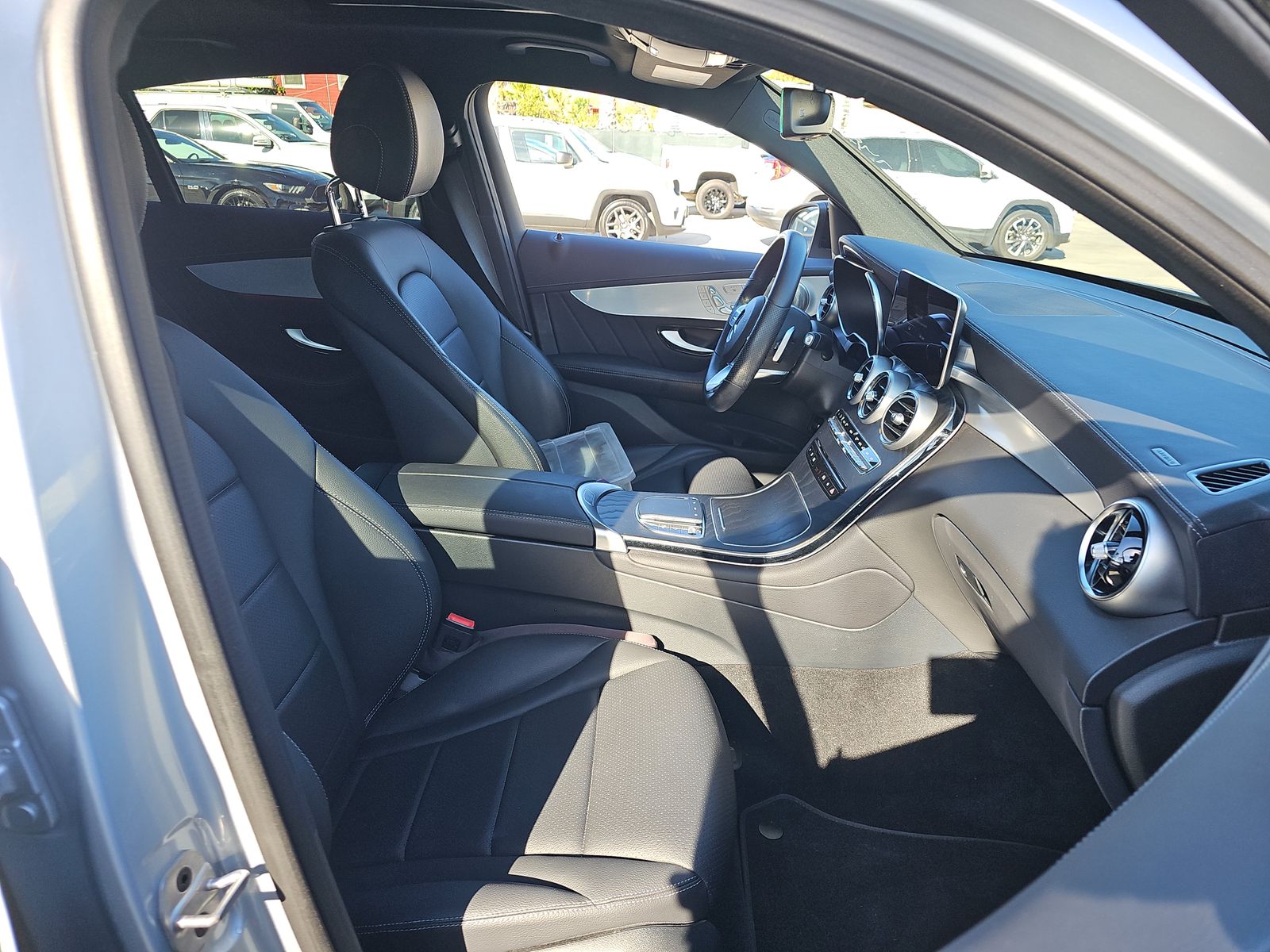 2023 Mercedes-Benz GLC GLC 300 AWD