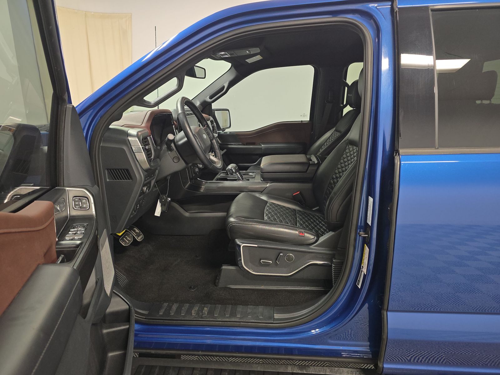 2022 Ford F-150 Lariat AWD