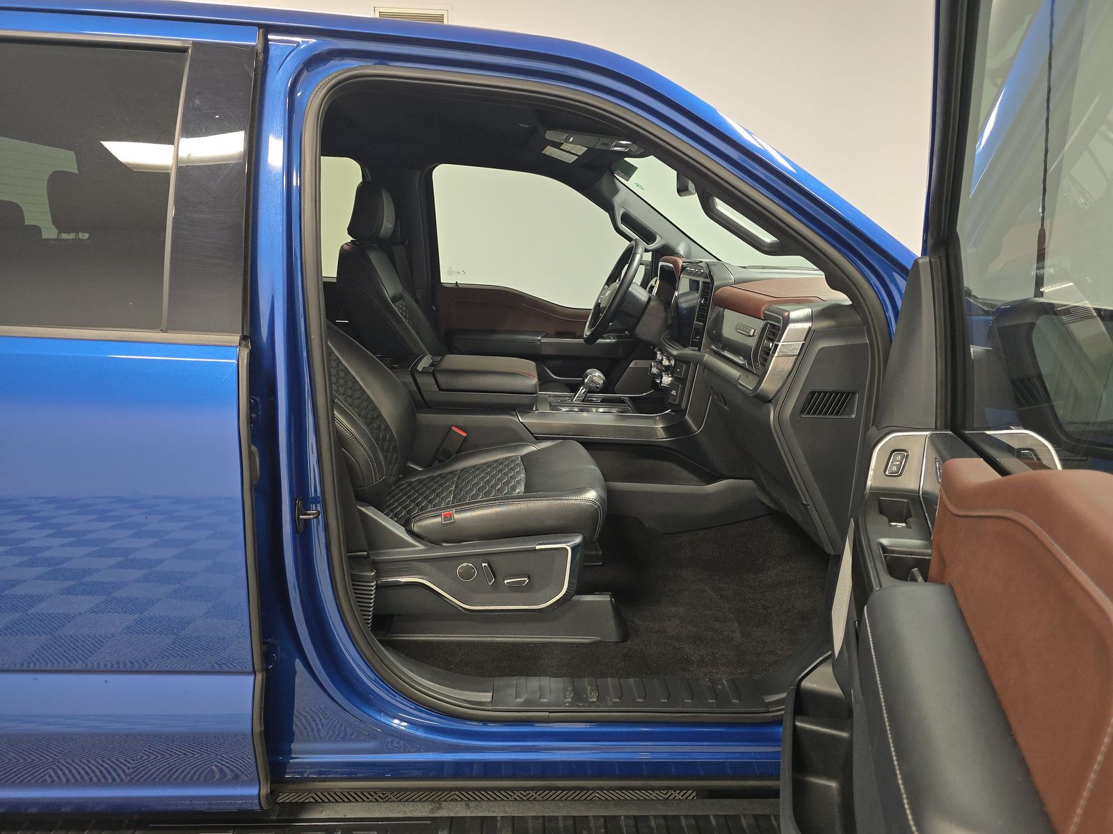 2022 Ford F-150 Lariat AWD