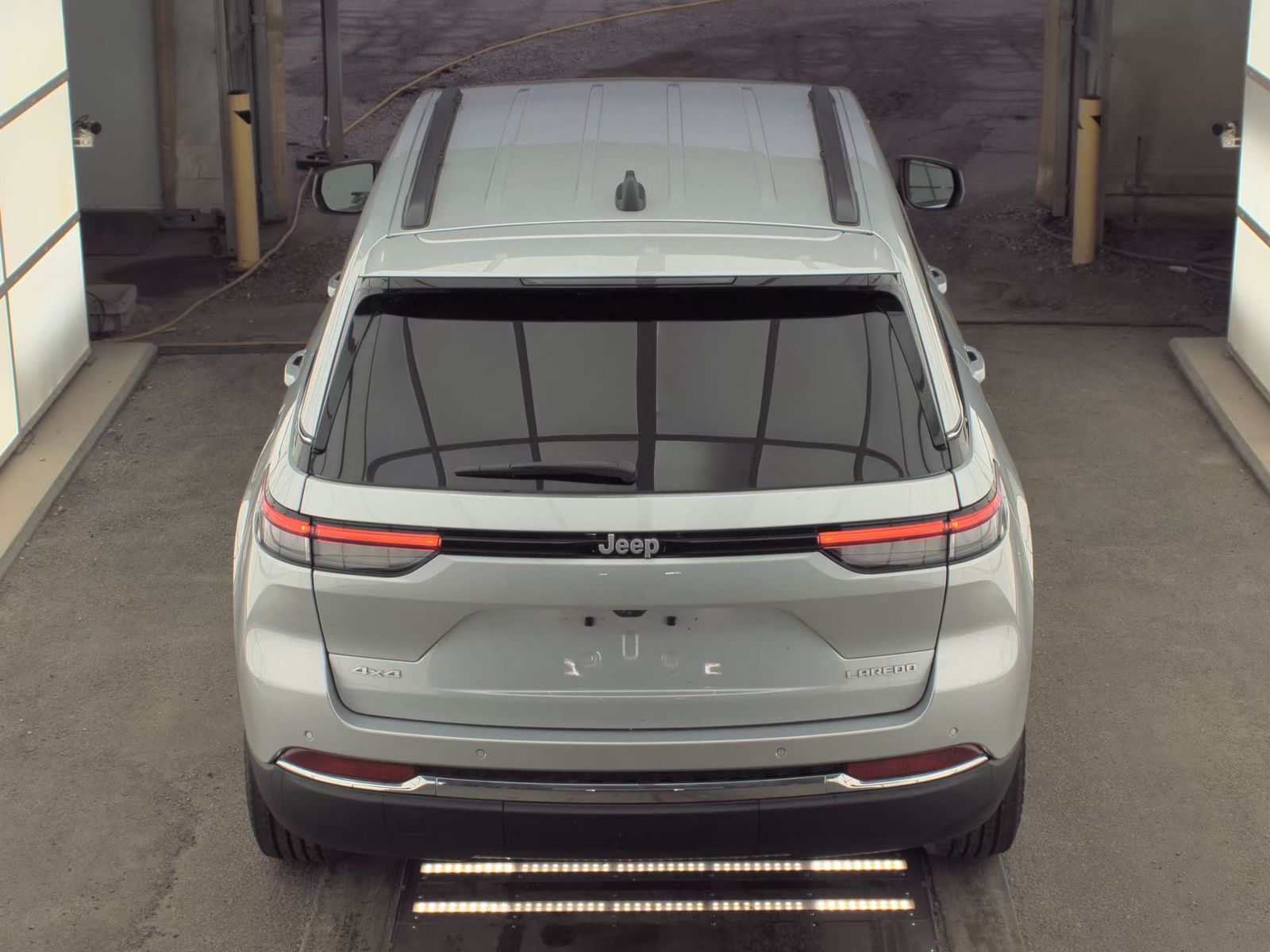 2025 Jeep Grand Cherokee Laredo AWD