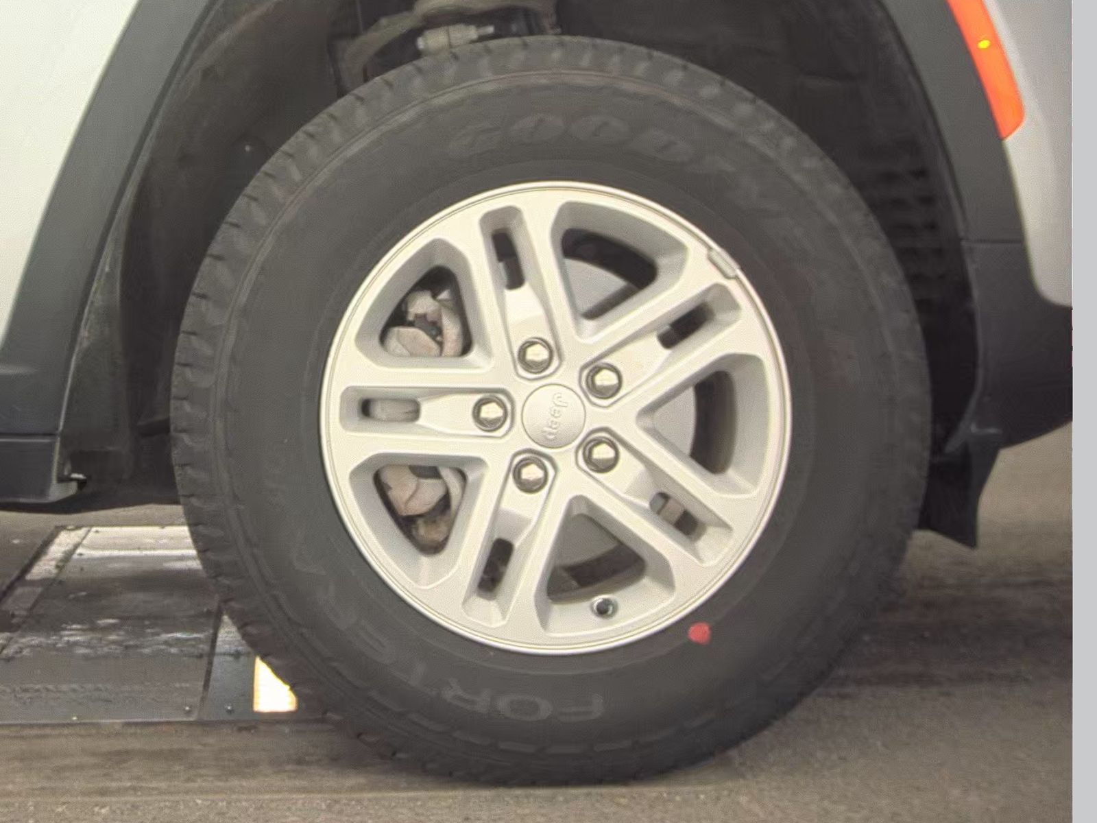 2025 Jeep Grand Cherokee Laredo AWD