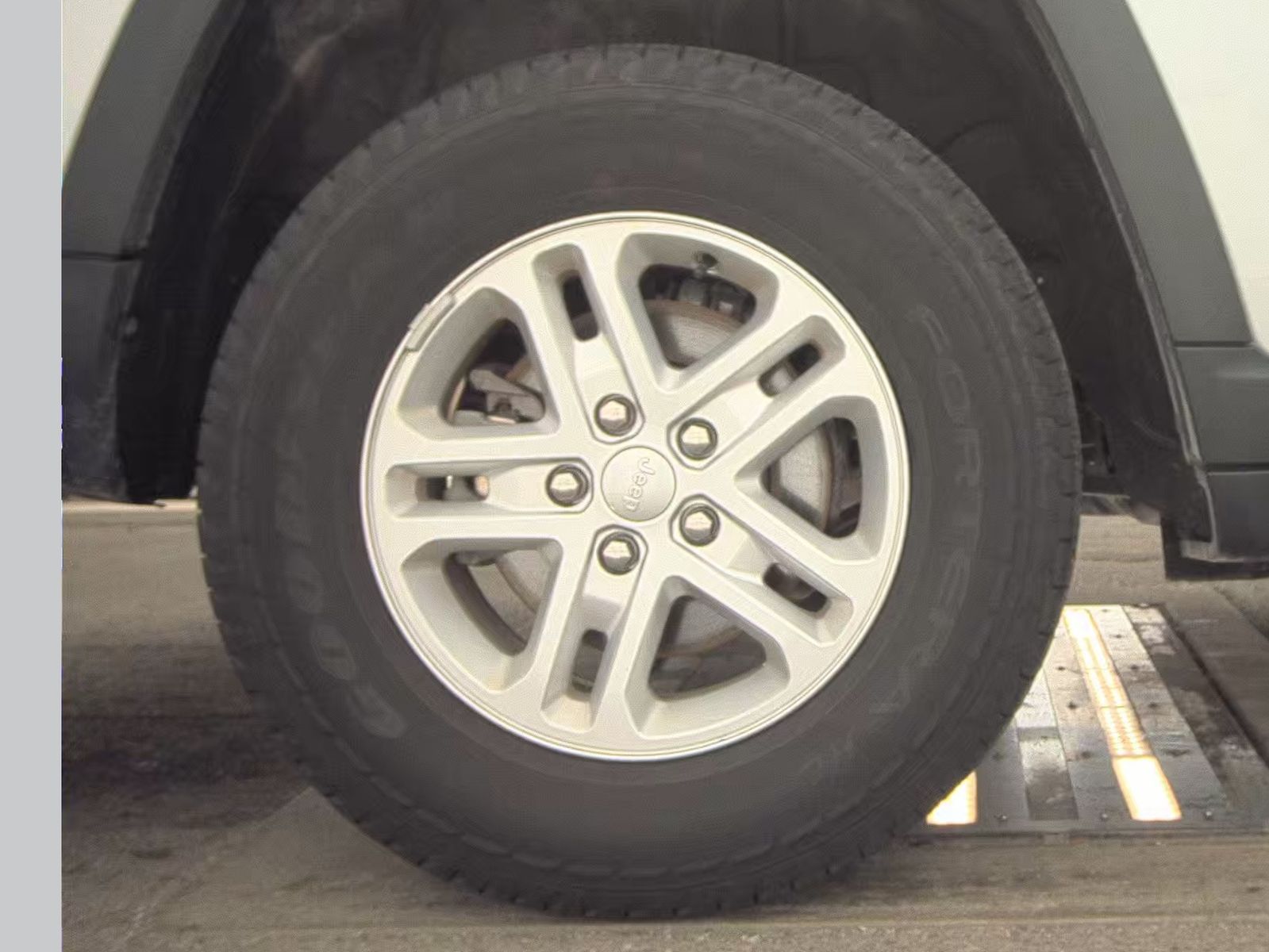 2025 Jeep Grand Cherokee Laredo AWD