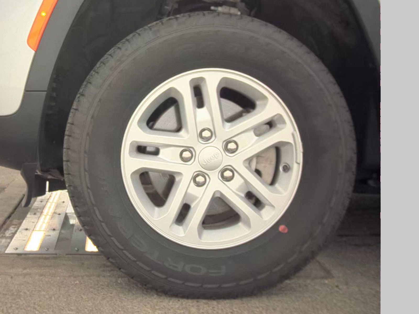 2025 Jeep Grand Cherokee Laredo AWD