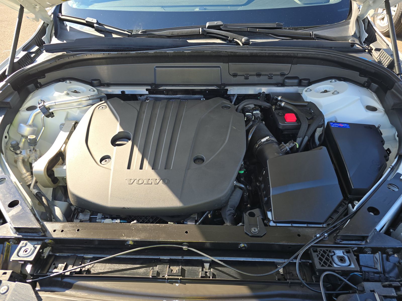 2023 Volvo XC60 B5 Plus AWD