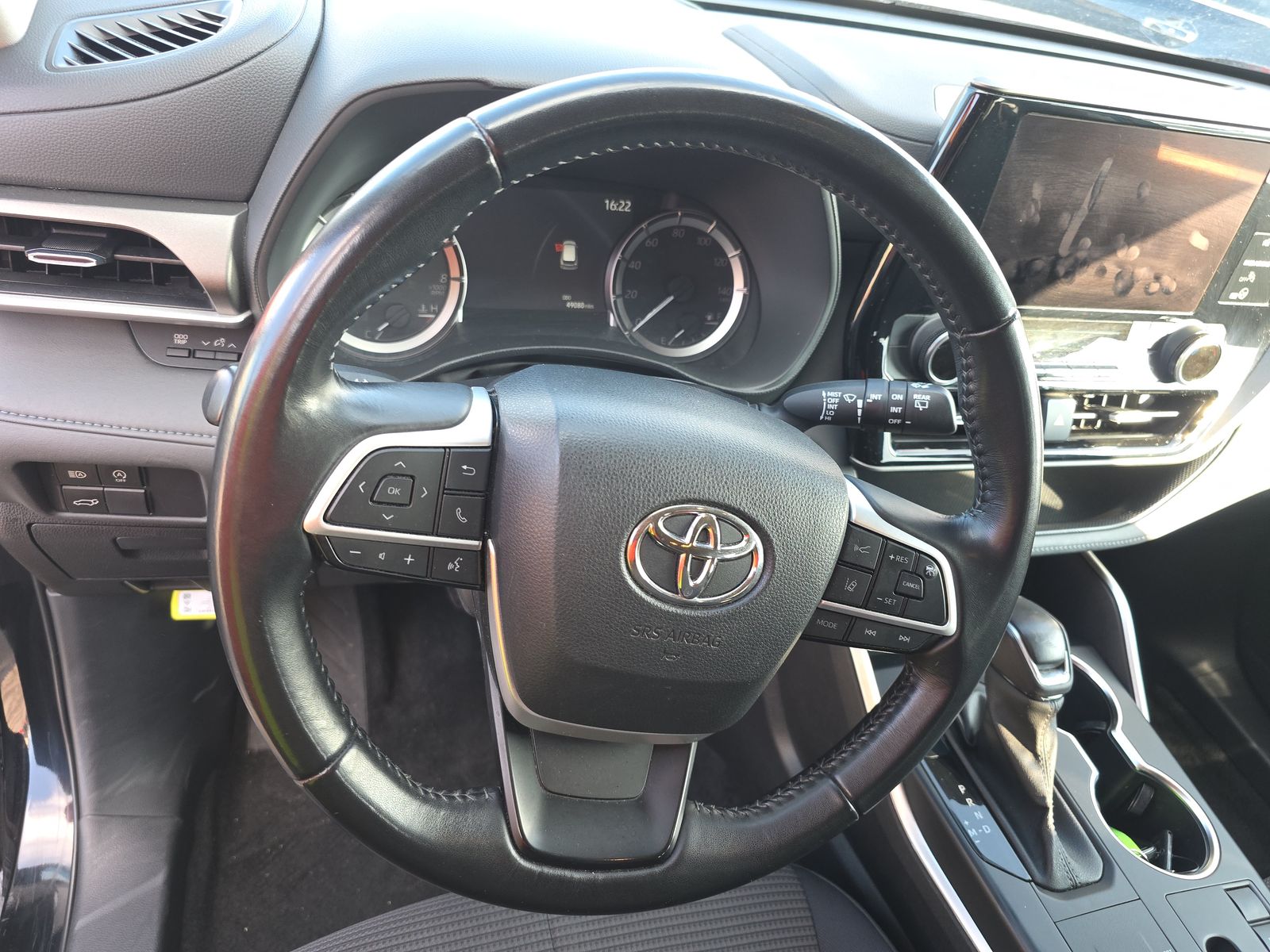 2023 Toyota Highlander LE FWD