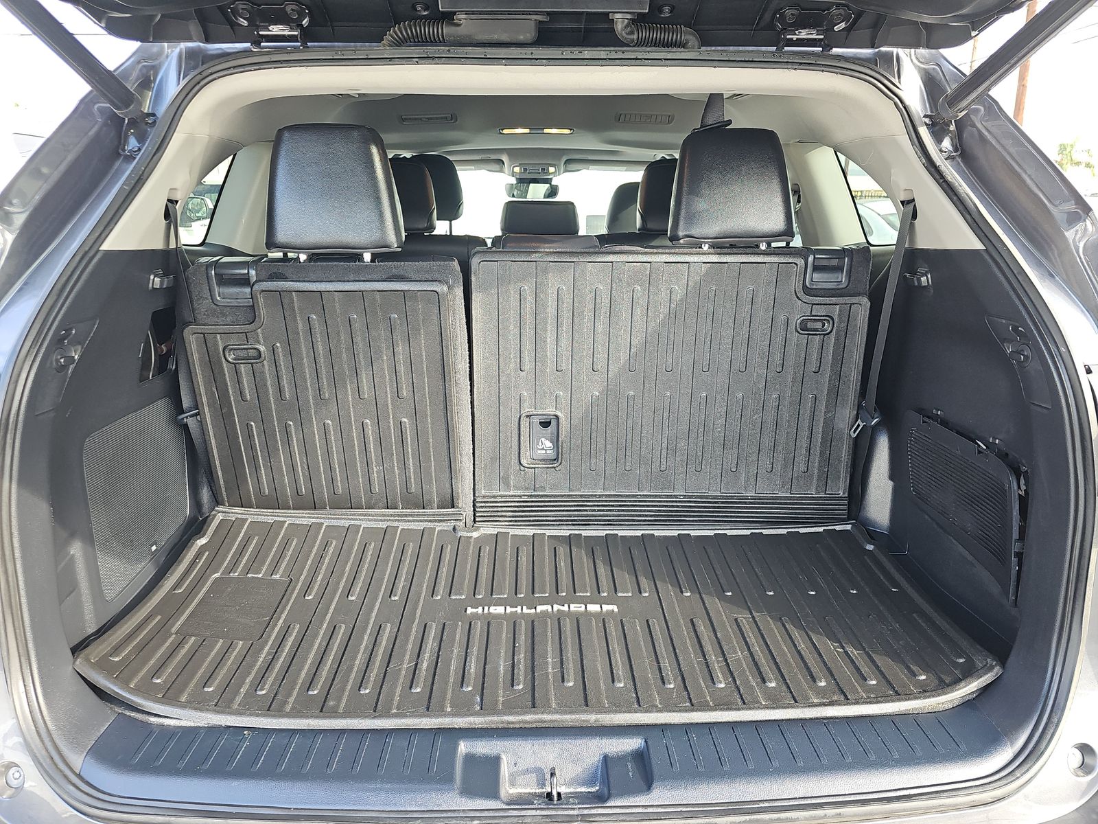 2023 Toyota Highlander Limited FWD