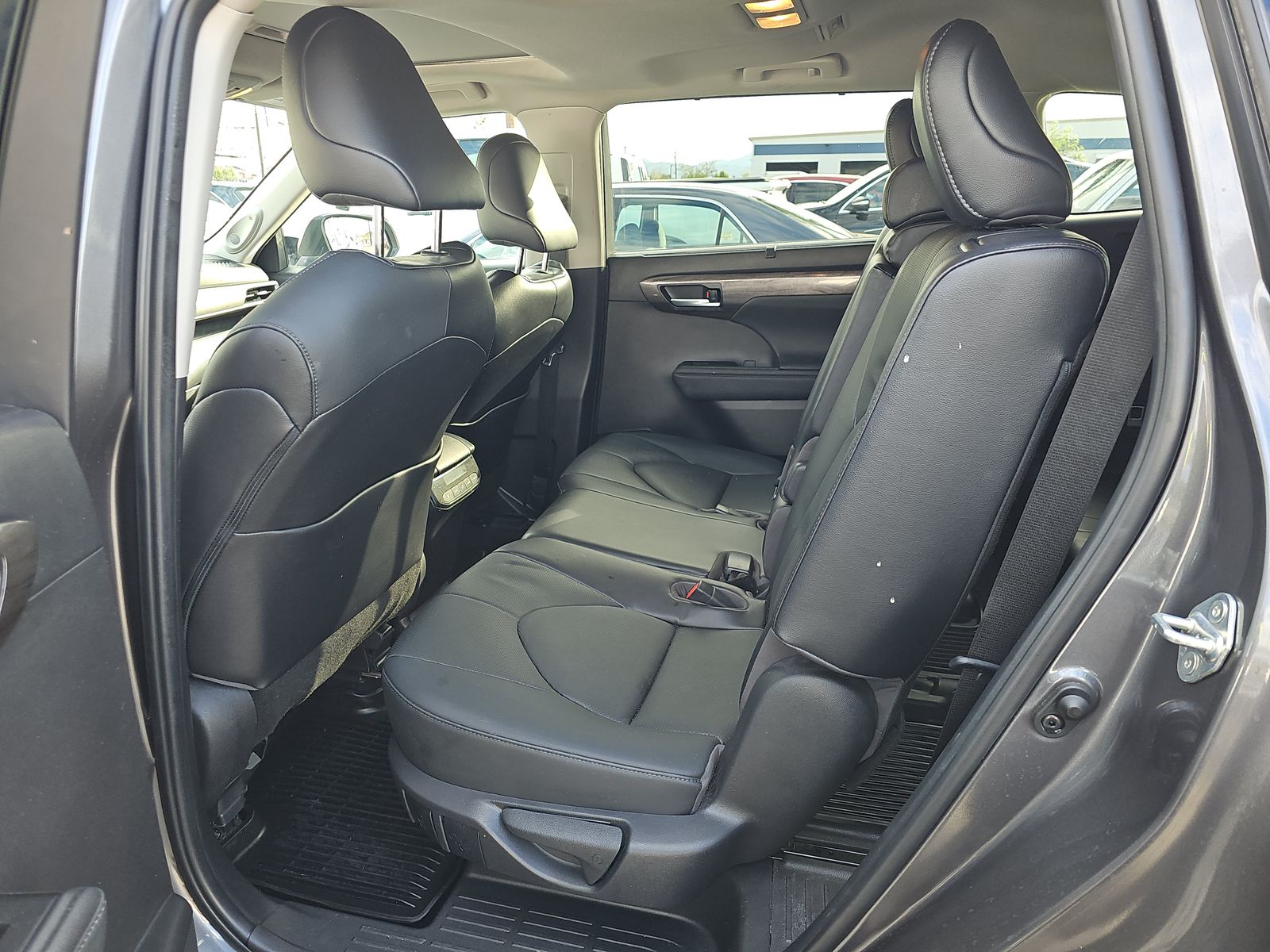 2023 Toyota Highlander Limited FWD