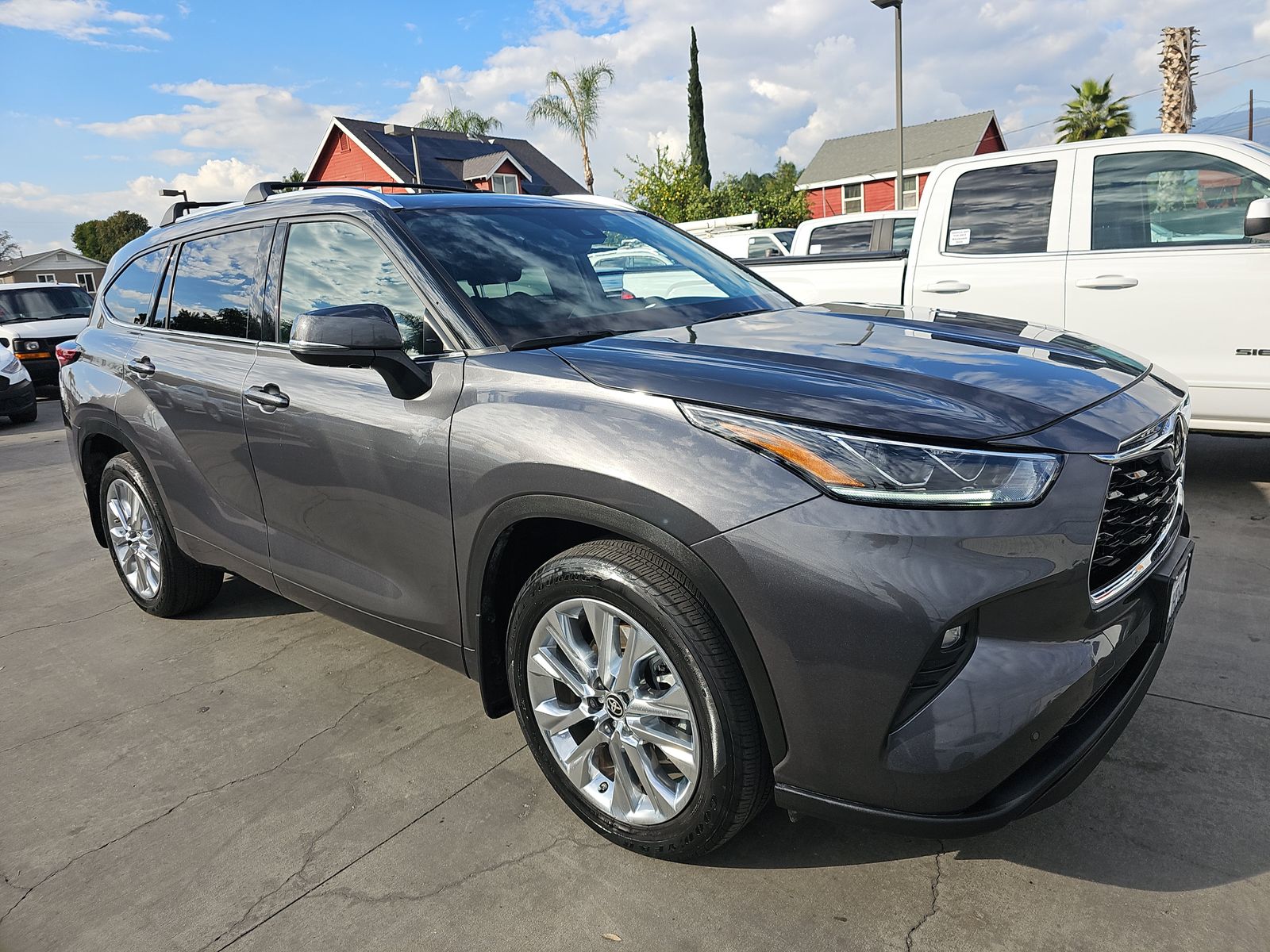 2023 Toyota Highlander Limited FWD