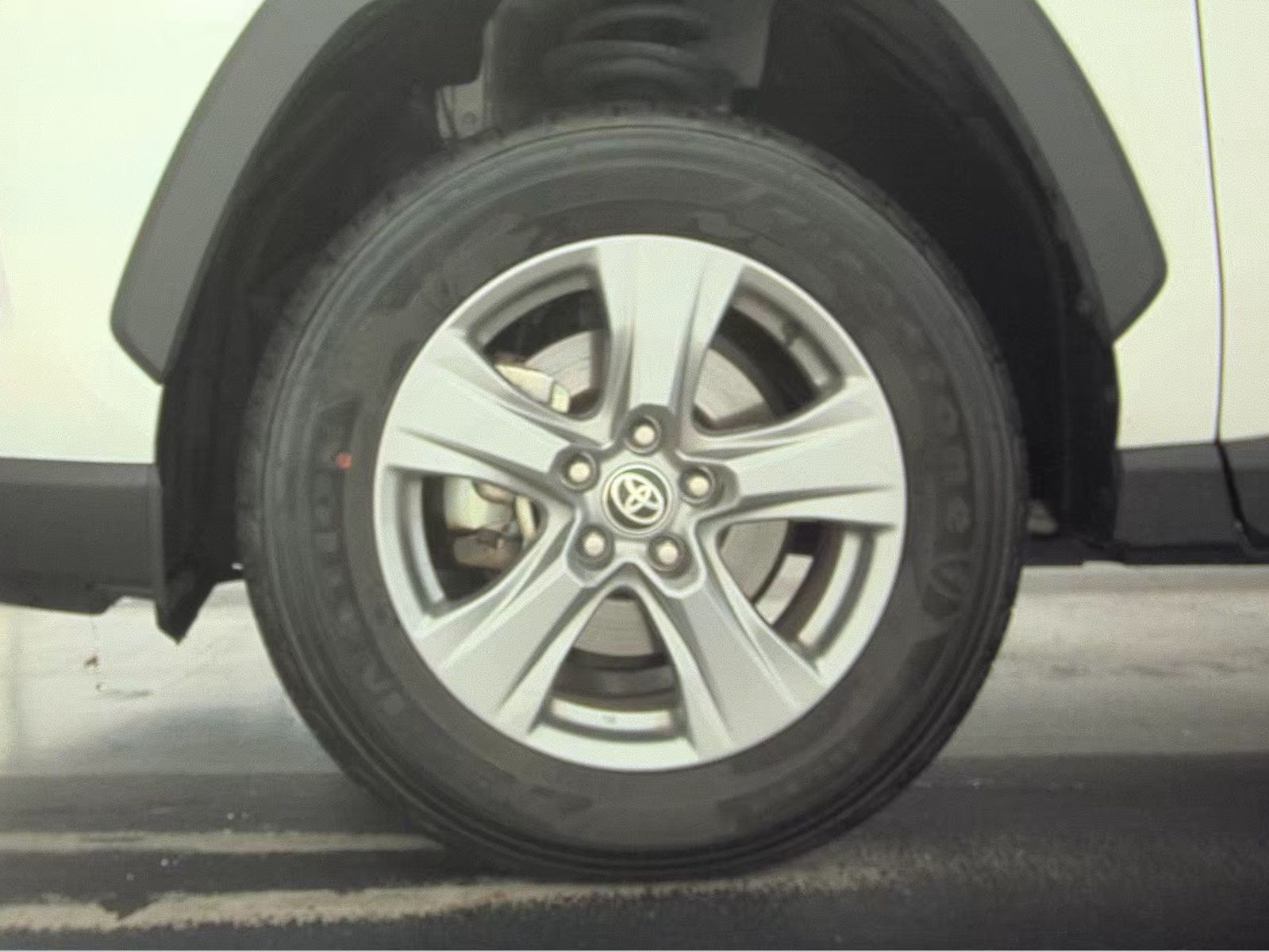 2024 Toyota RAV4 Hybrid XLE AWD