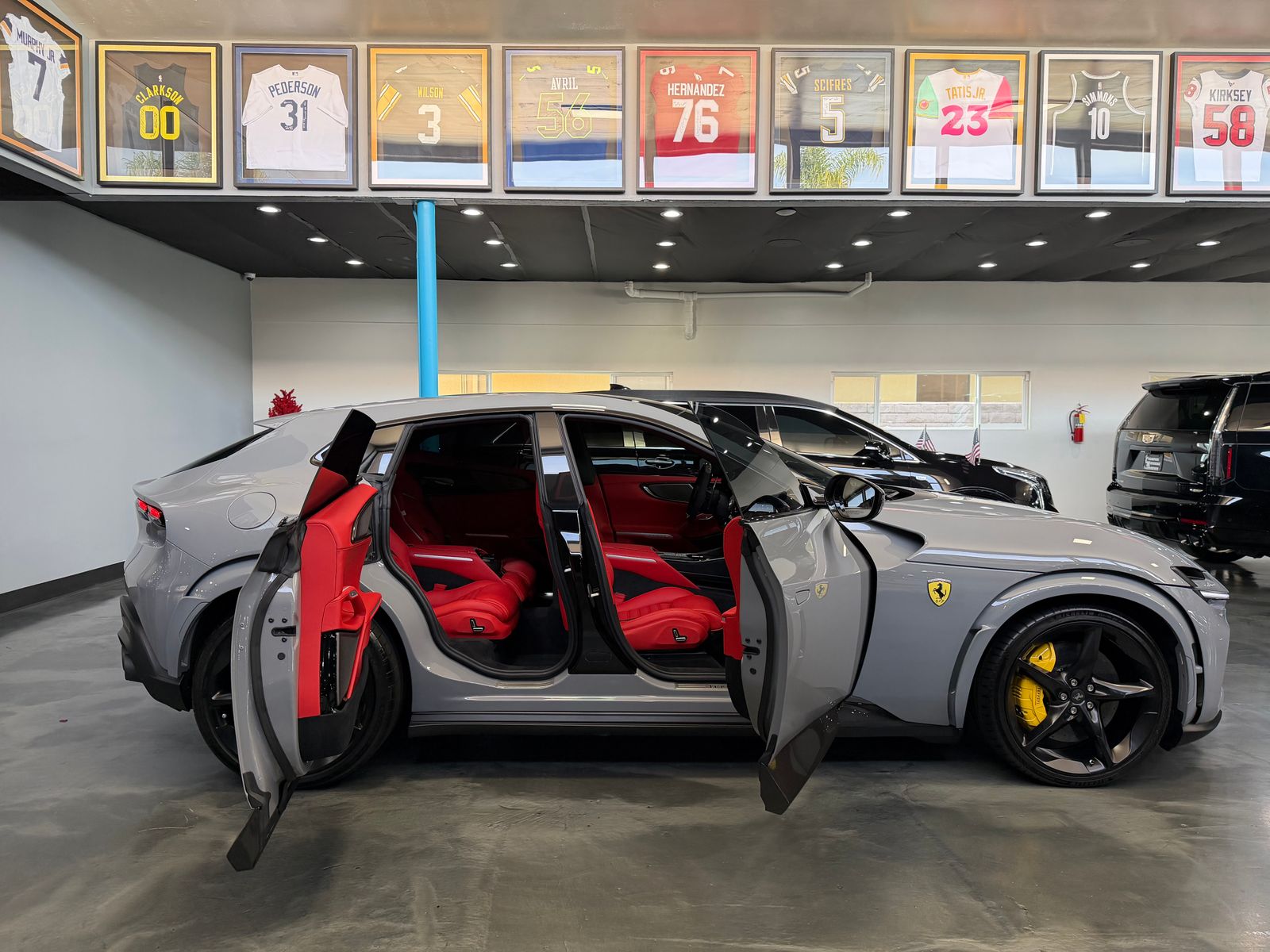 2024 Ferrari Purosangue Base AWD