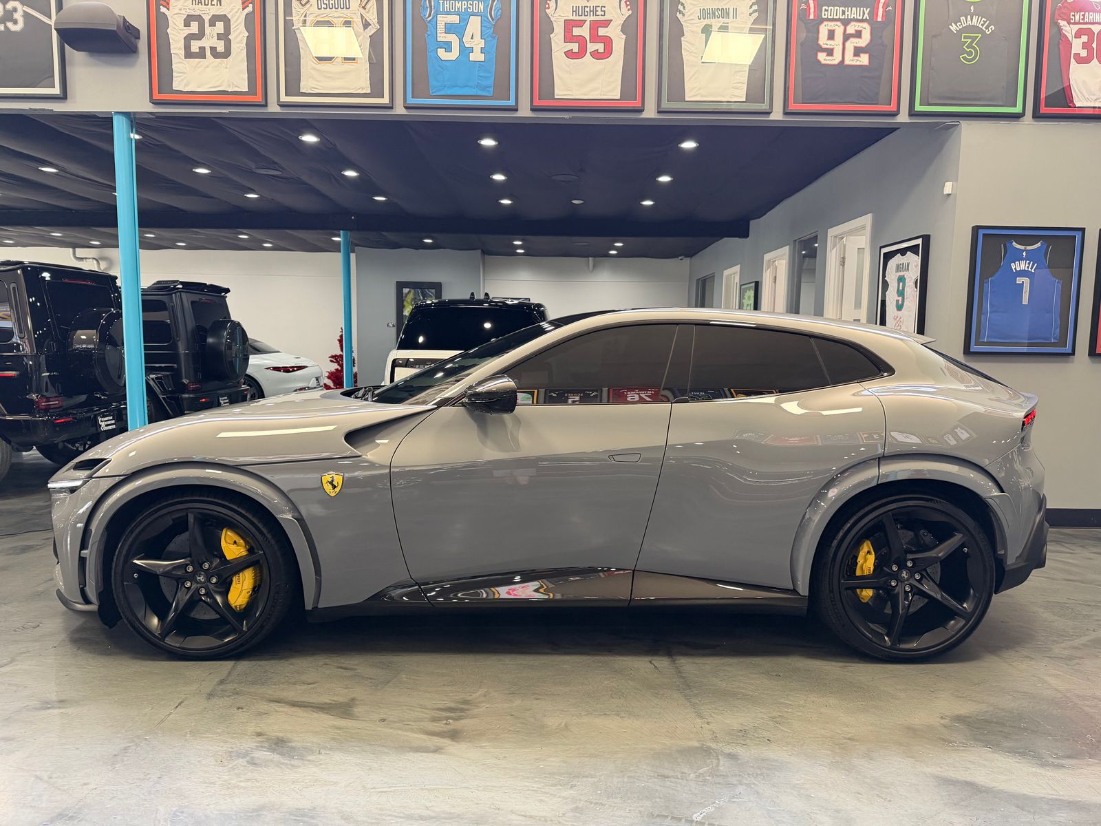 2024 Ferrari Purosangue Base AWD