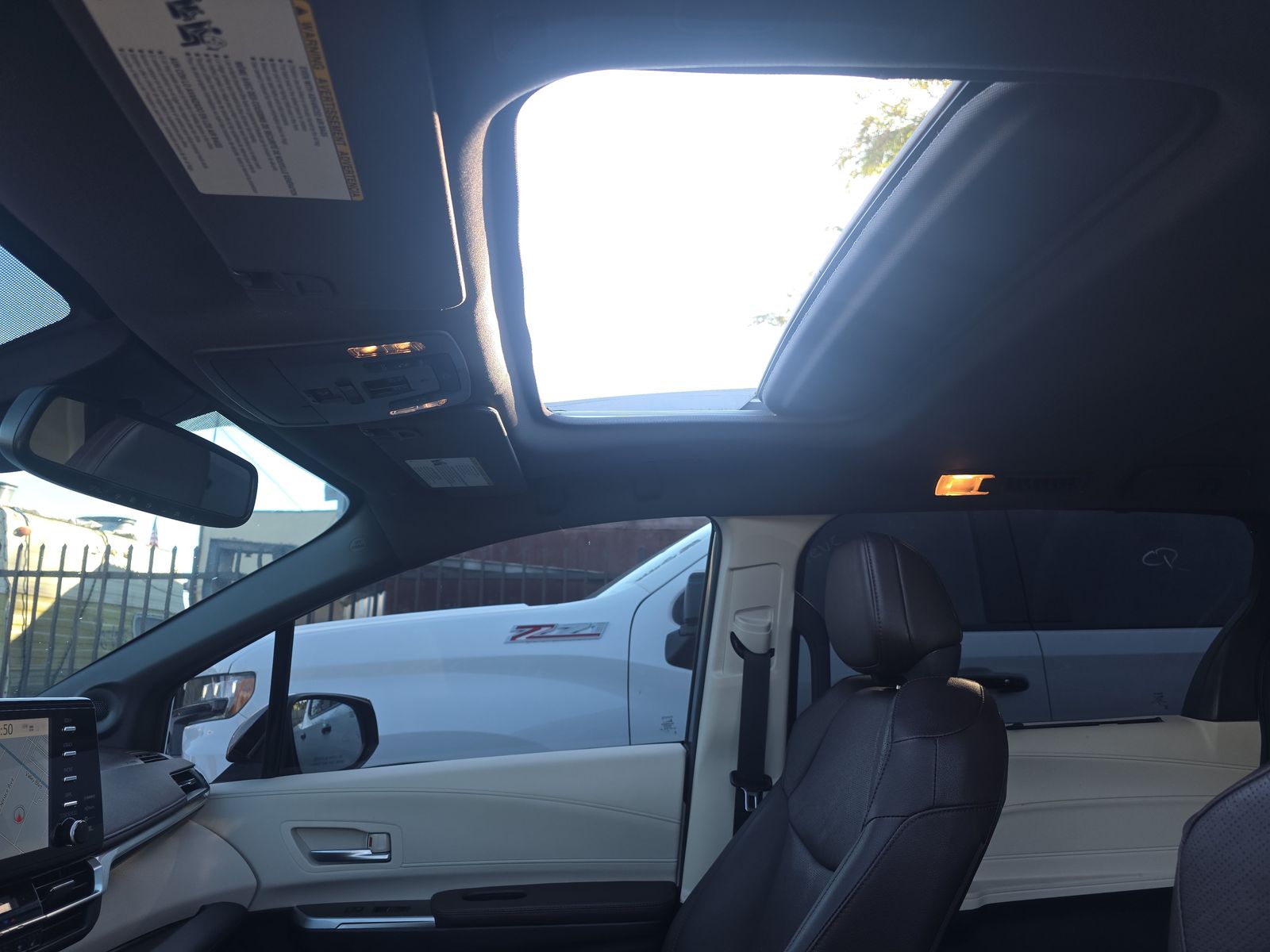 2023 Toyota Sienna Platinum AWD