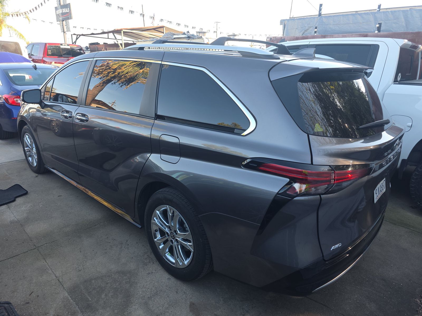 2023 Toyota Sienna Platinum AWD