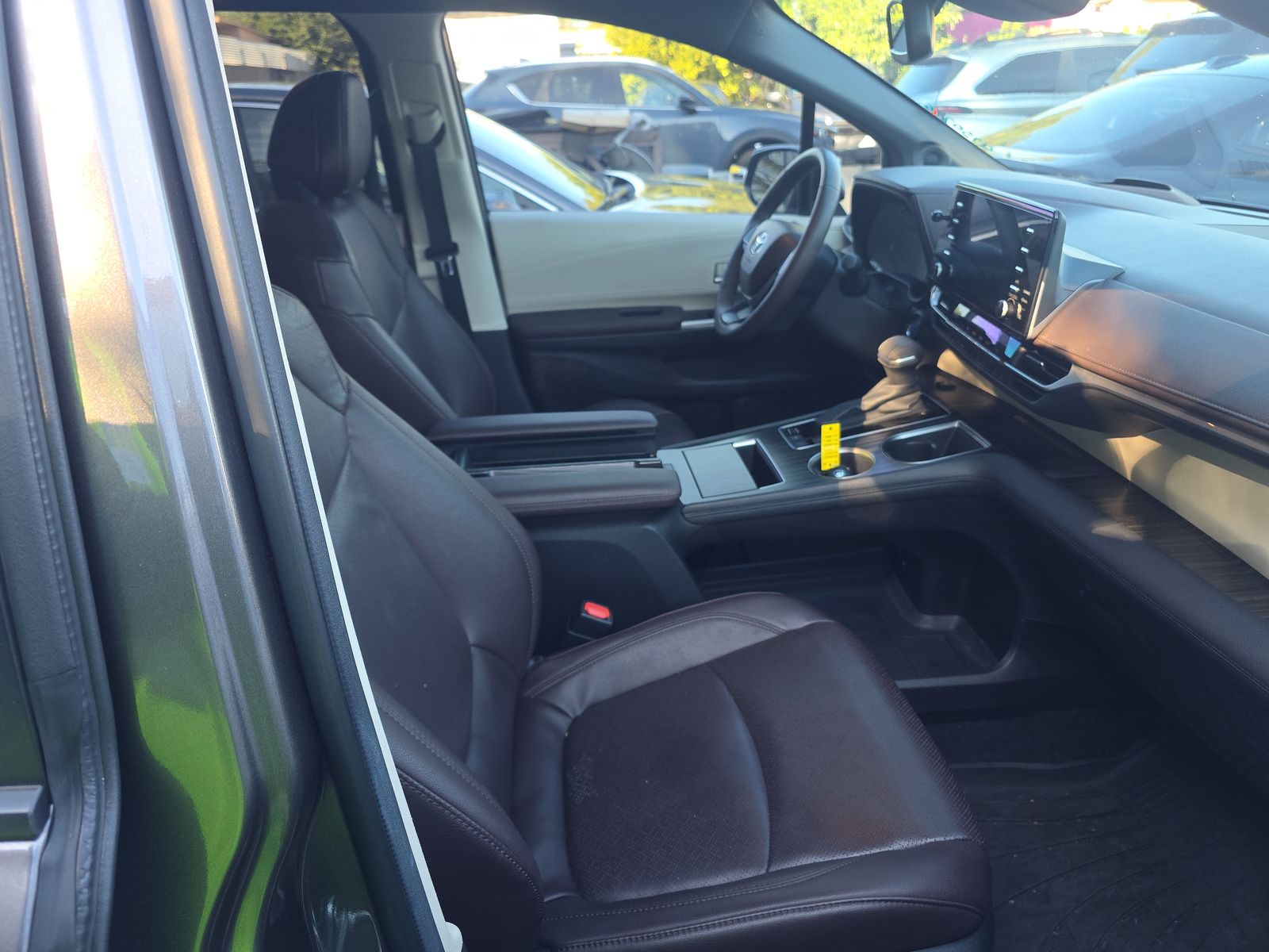 2023 Toyota Sienna Platinum AWD