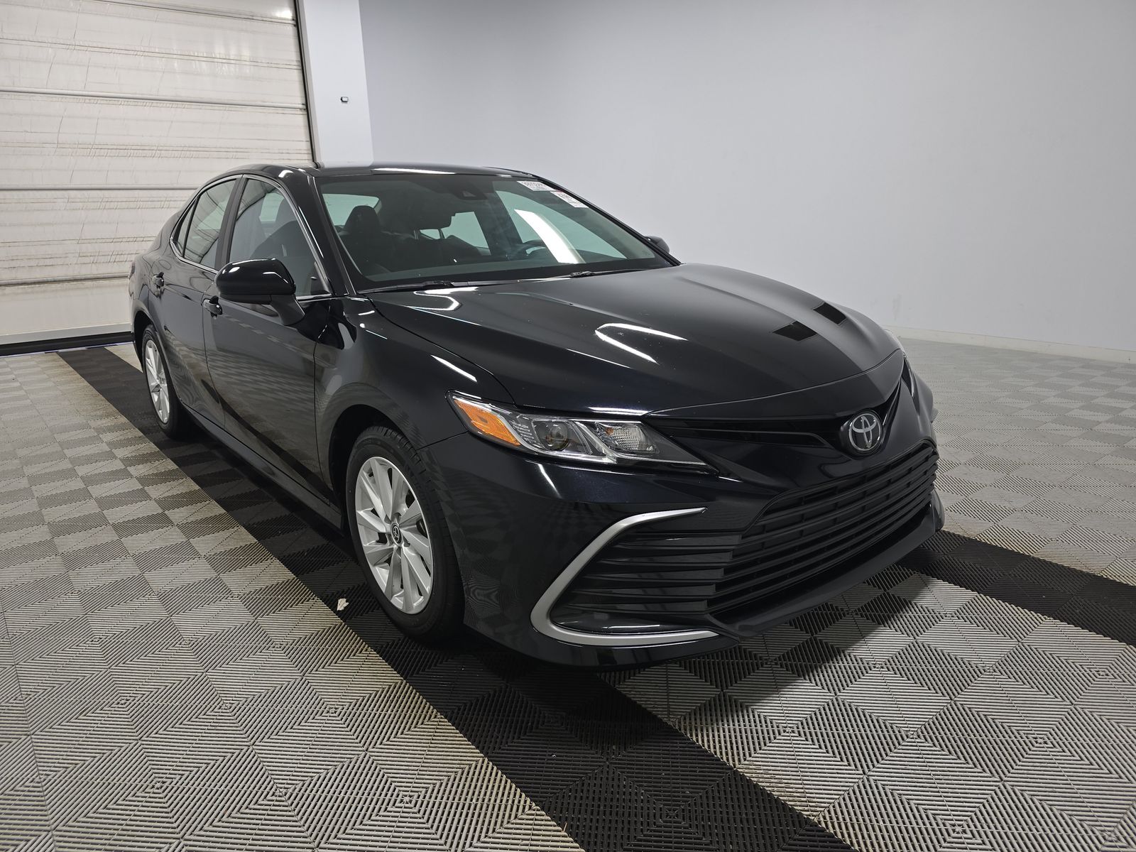 2024 Toyota Camry LE FWD