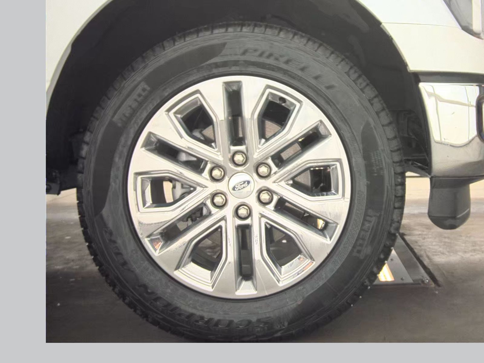 2024 Ford F-150 Lariat AWD