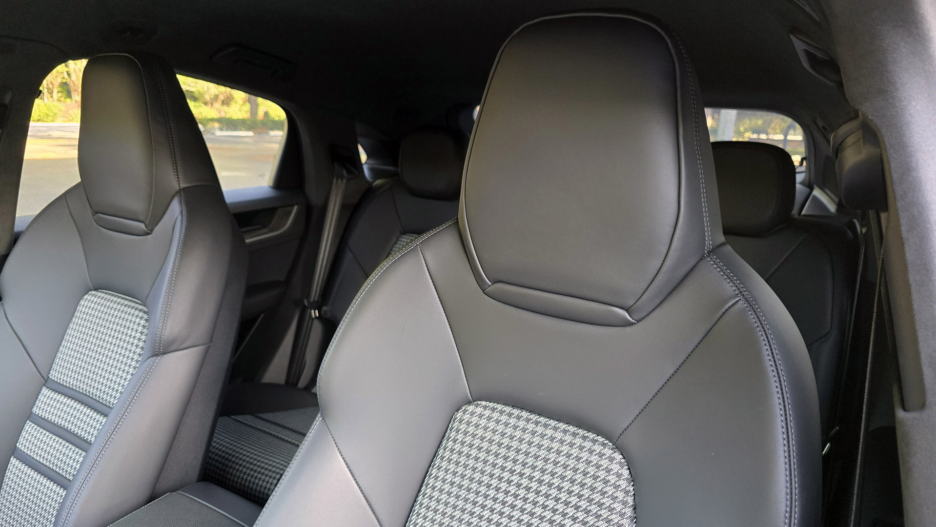 2024 Porsche Cayenne S AWD