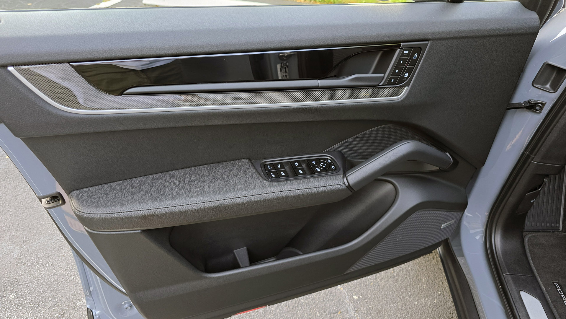 2024 Porsche Cayenne S AWD