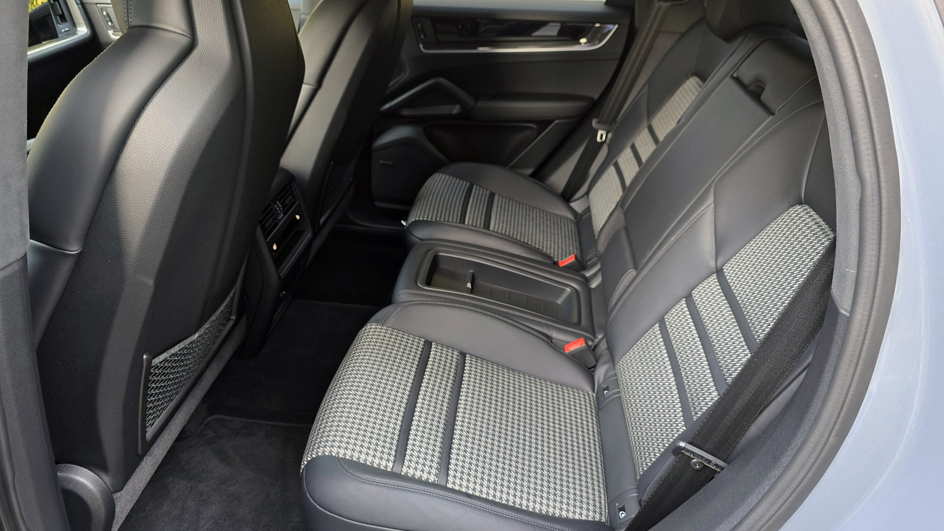 2024 Porsche Cayenne S AWD