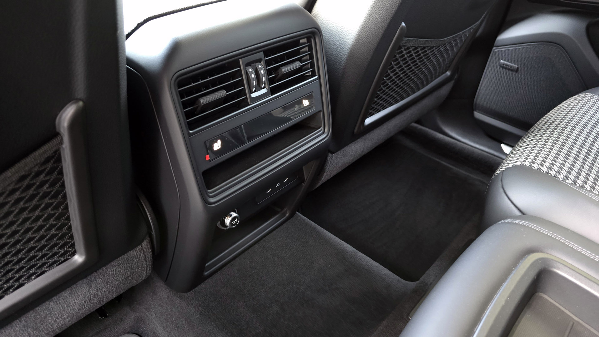 2024 Porsche Cayenne S AWD