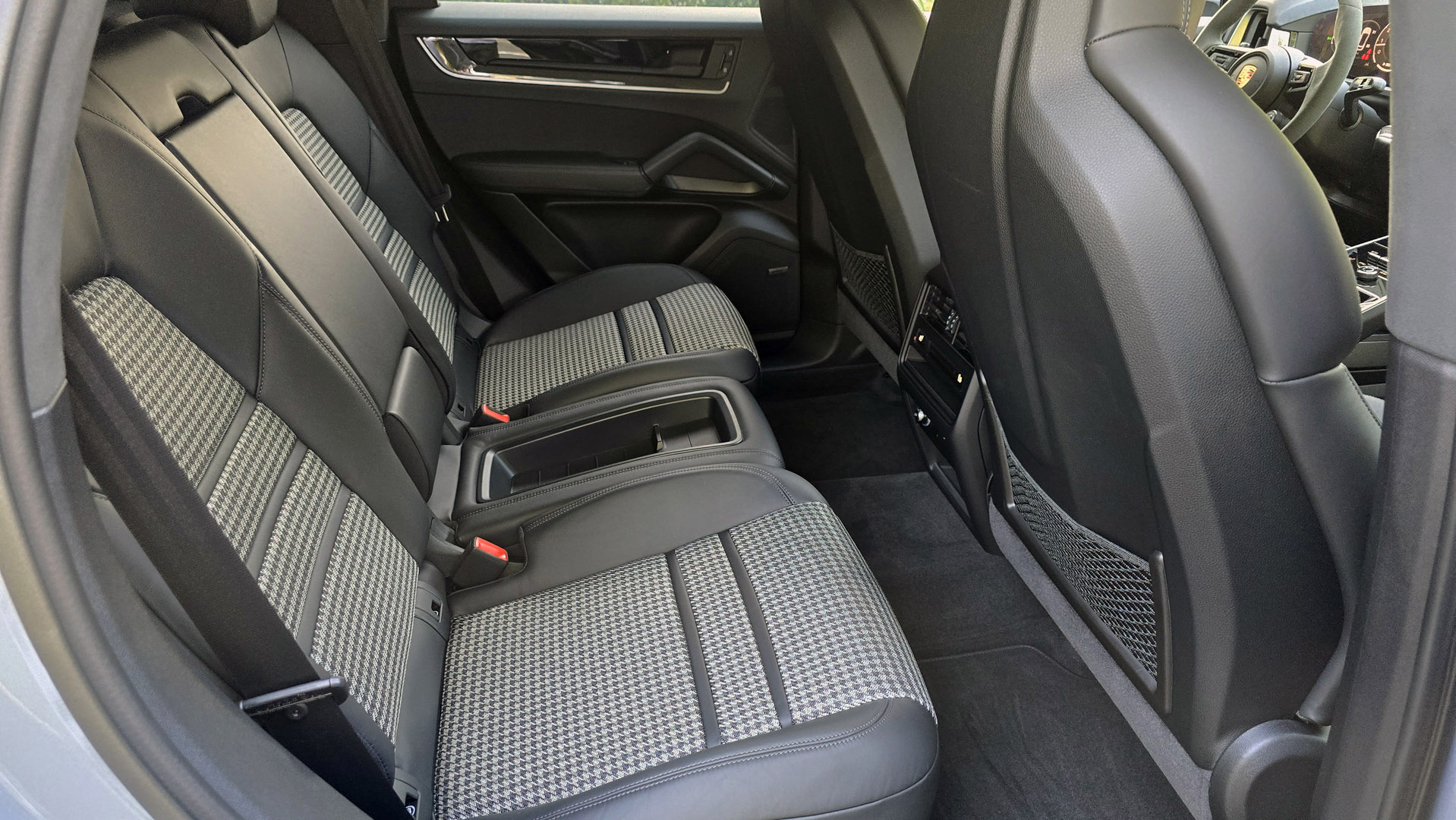 2024 Porsche Cayenne S AWD