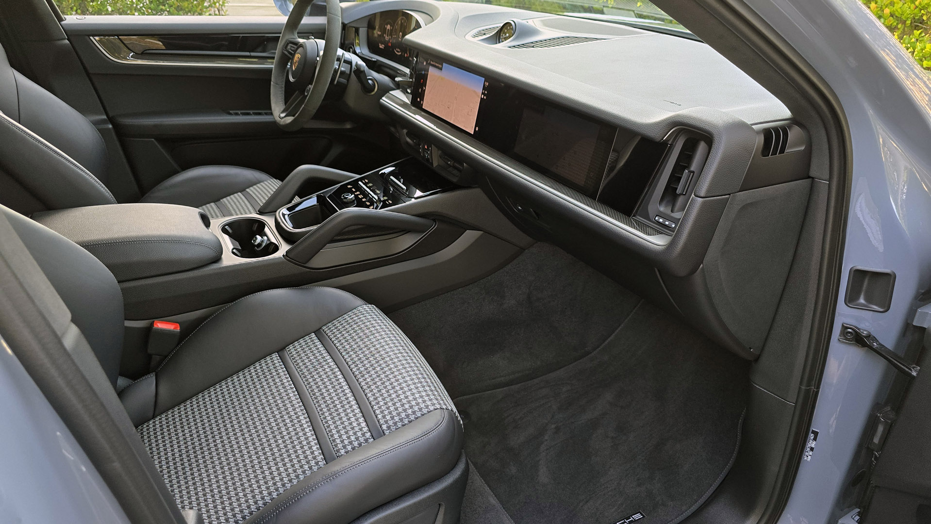 2024 Porsche Cayenne S AWD