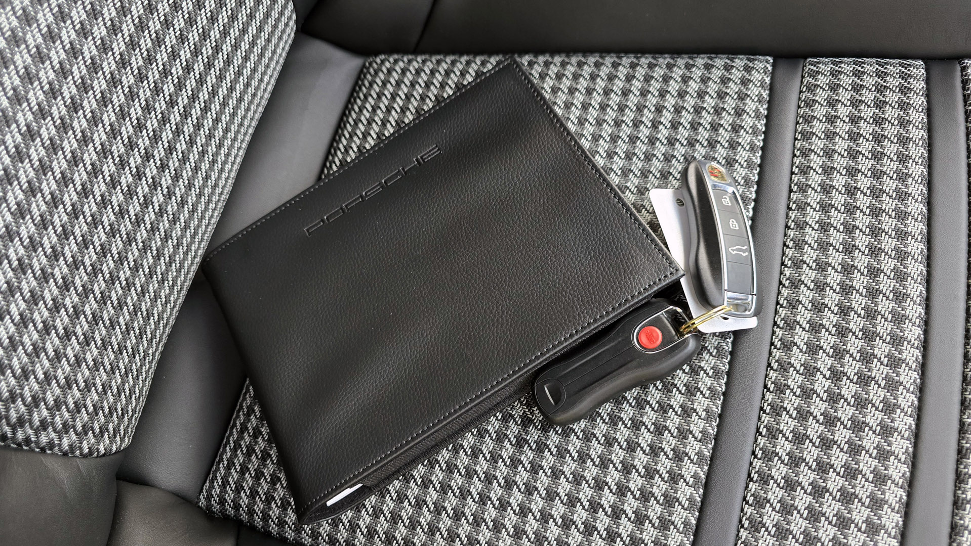 2024 Porsche Cayenne S AWD