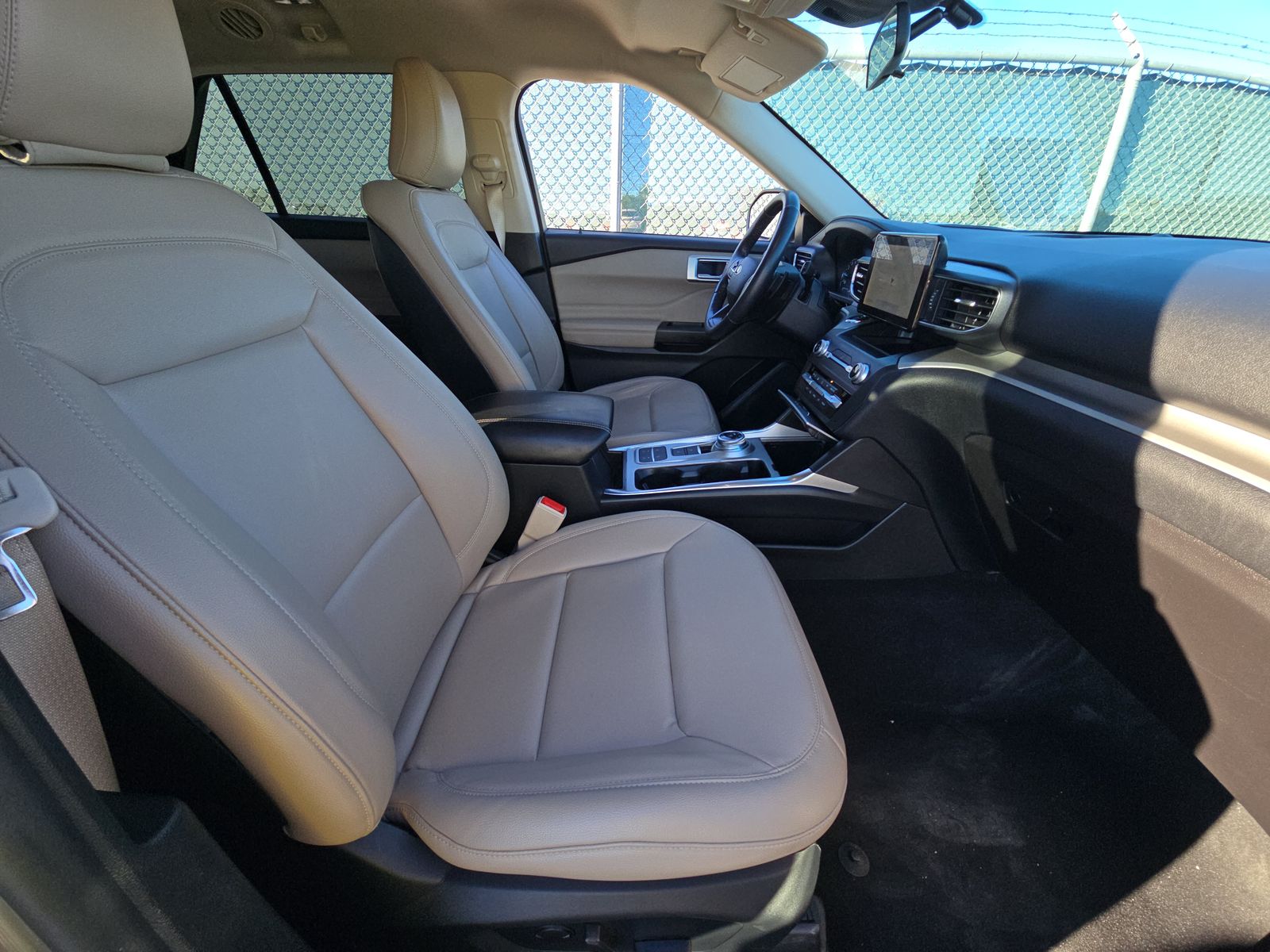 2020 Ford Explorer XLT RWD