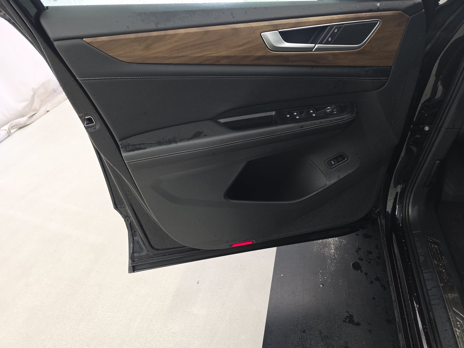 2024 Volkswagen Atlas 2.0T SE AWD