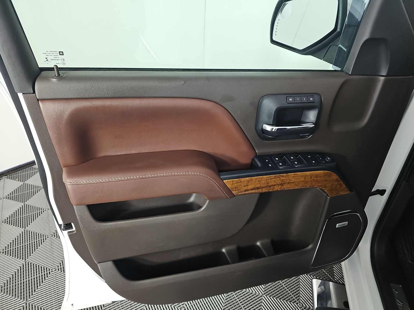 2017 Chevrolet Silverado 1500 High Country AWD