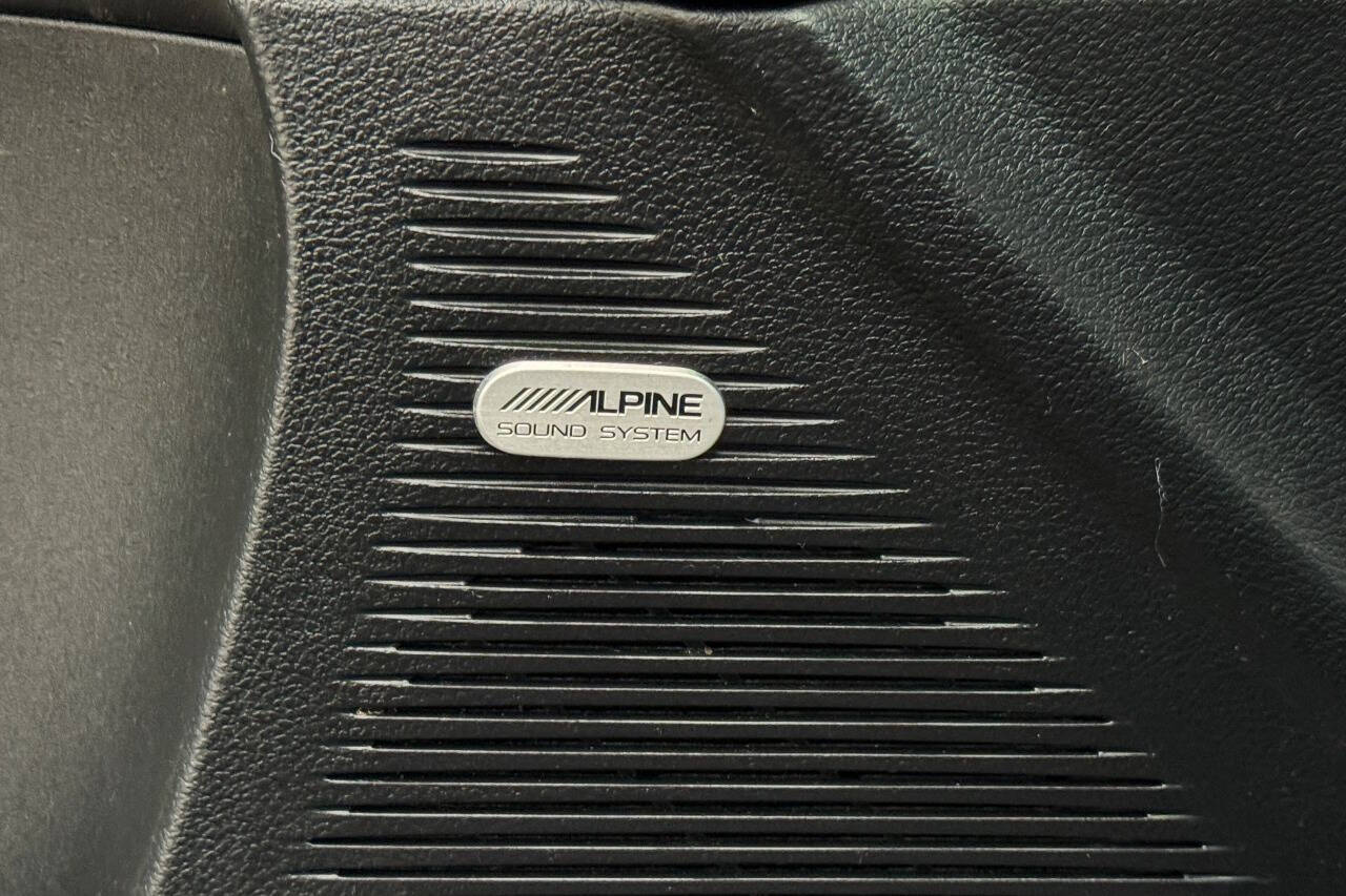 2022 Dodge Challenger SXT RWD