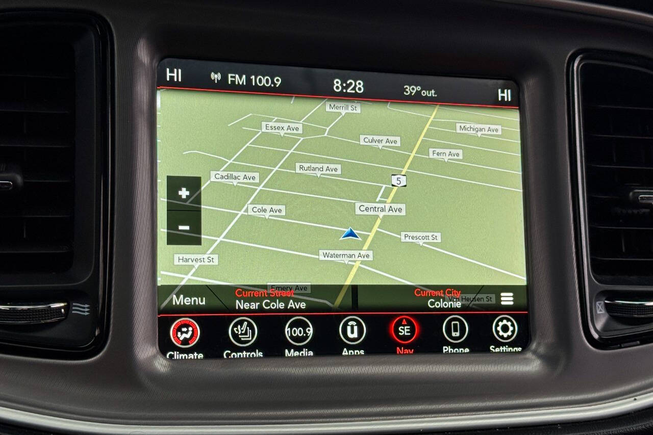 2022 Dodge Challenger SXT RWD