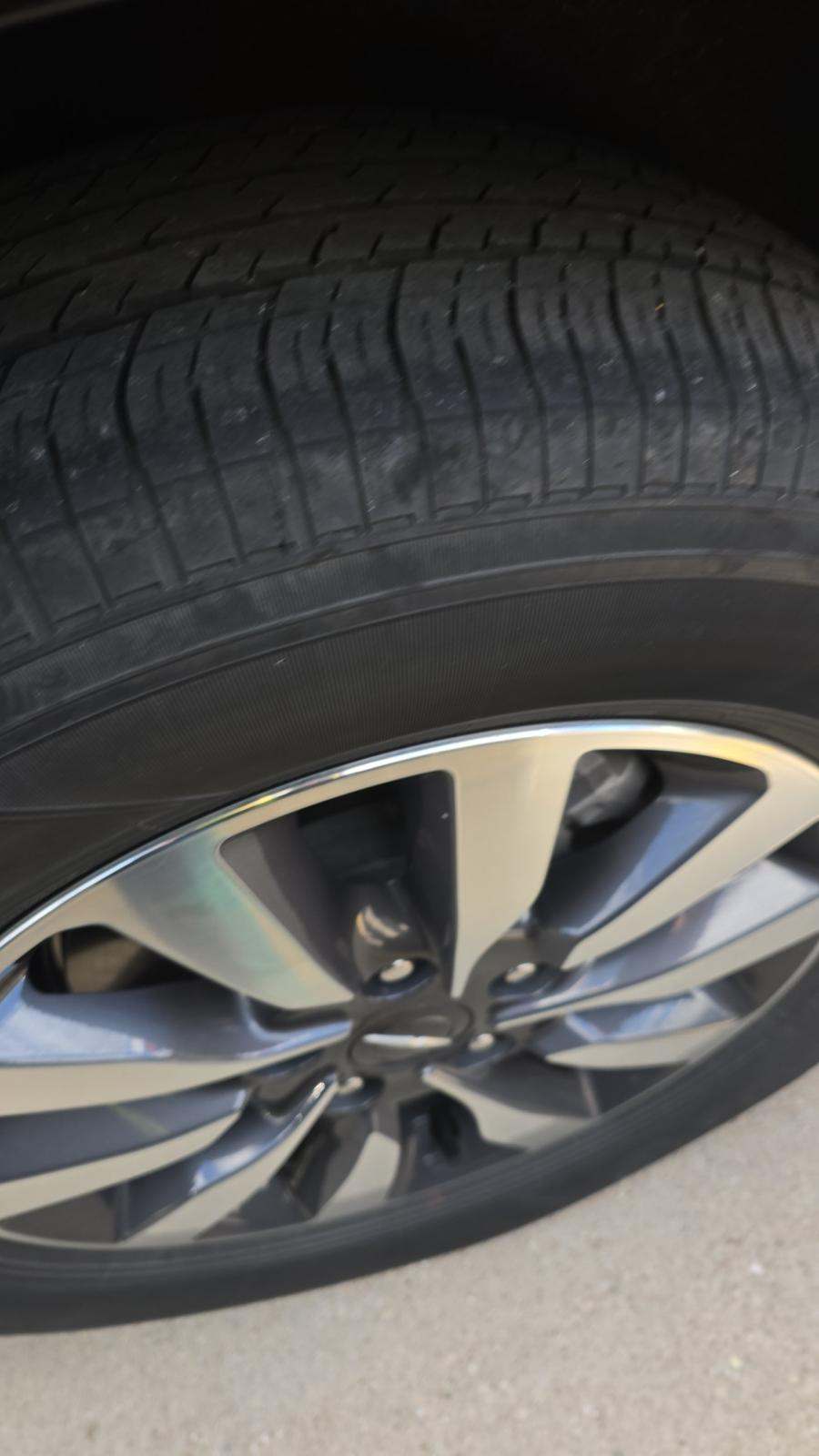 2024 Chrysler Pacifica Hybrid Select FWD