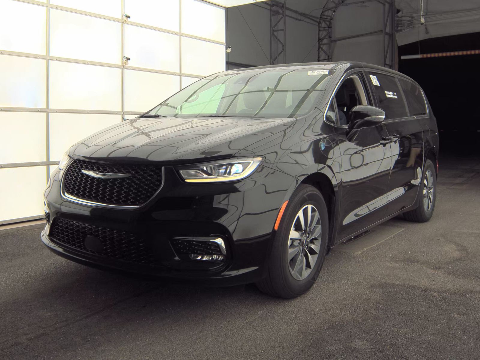 2024 Chrysler Pacifica Hybrid Select FWD