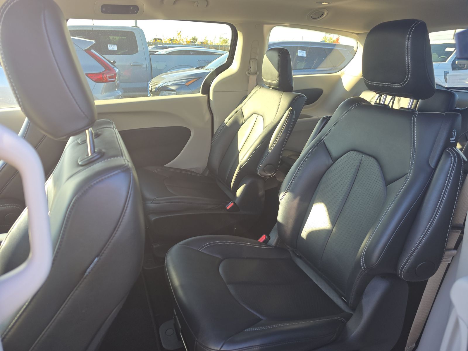 2024 Chrysler Pacifica Hybrid Select FWD