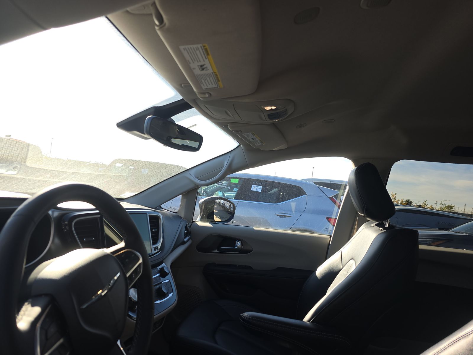 2024 Chrysler Pacifica Hybrid Select FWD