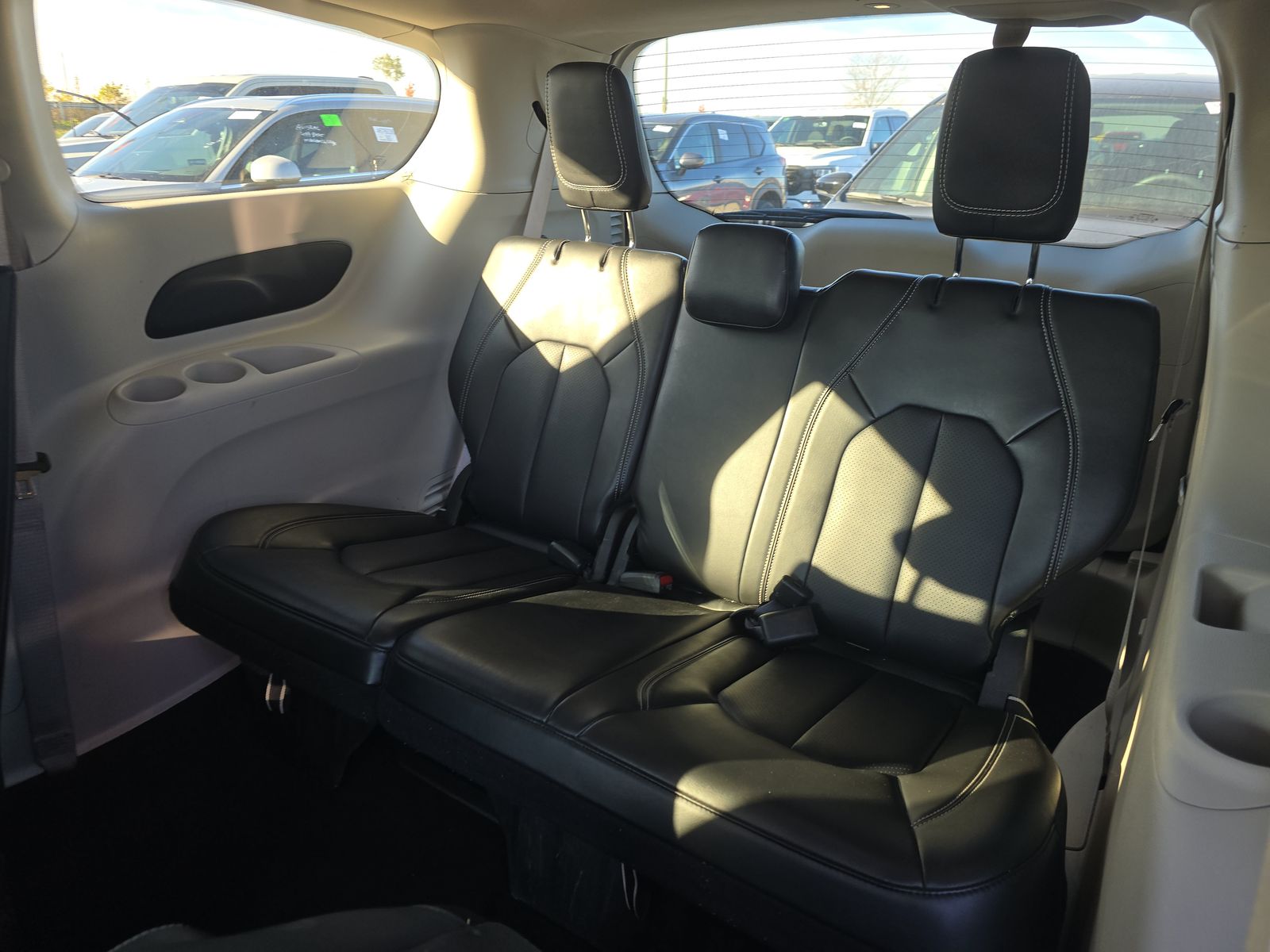 2024 Chrysler Pacifica Hybrid Select FWD