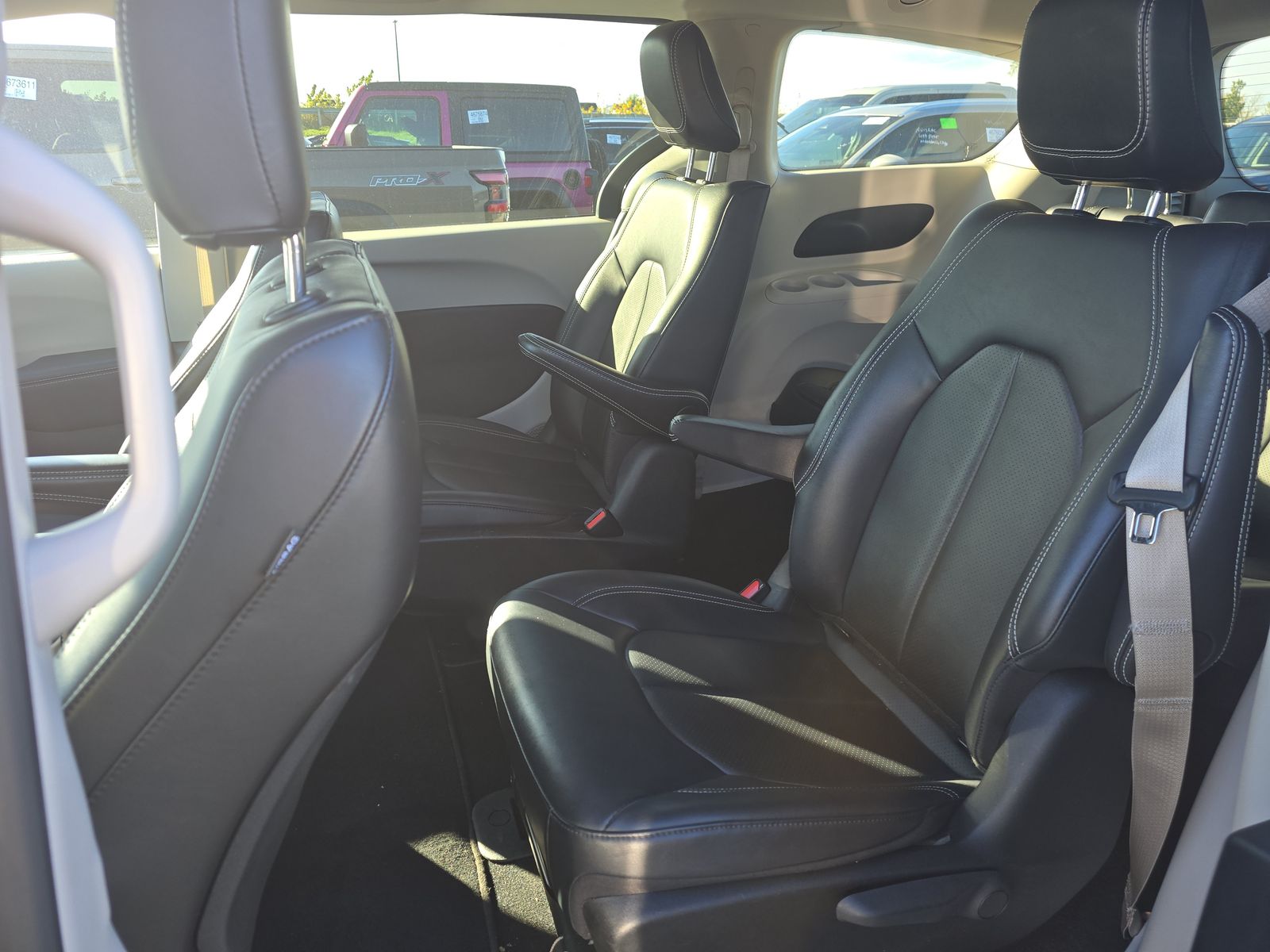 2024 Chrysler Pacifica Hybrid Select FWD