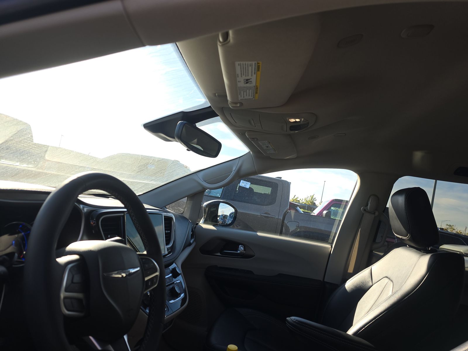 2024 Chrysler Pacifica Hybrid Select FWD