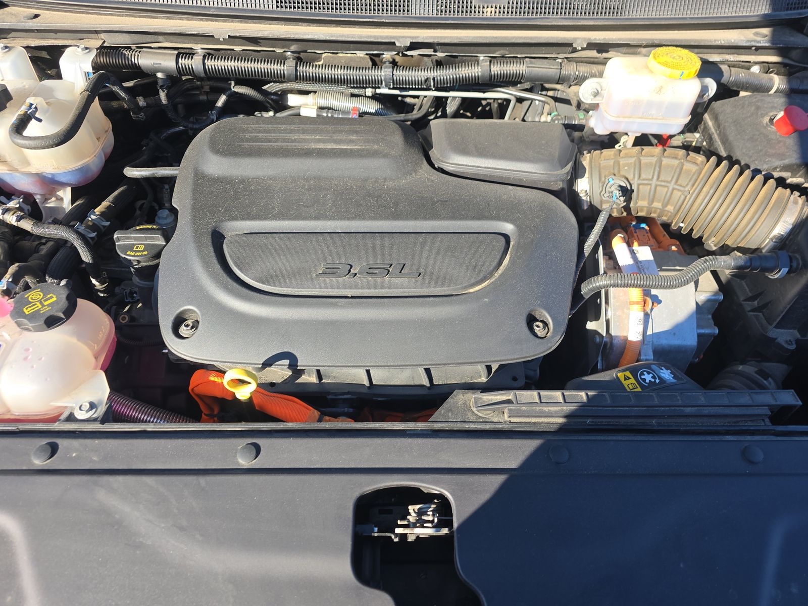 2024 Chrysler Pacifica Hybrid Select FWD