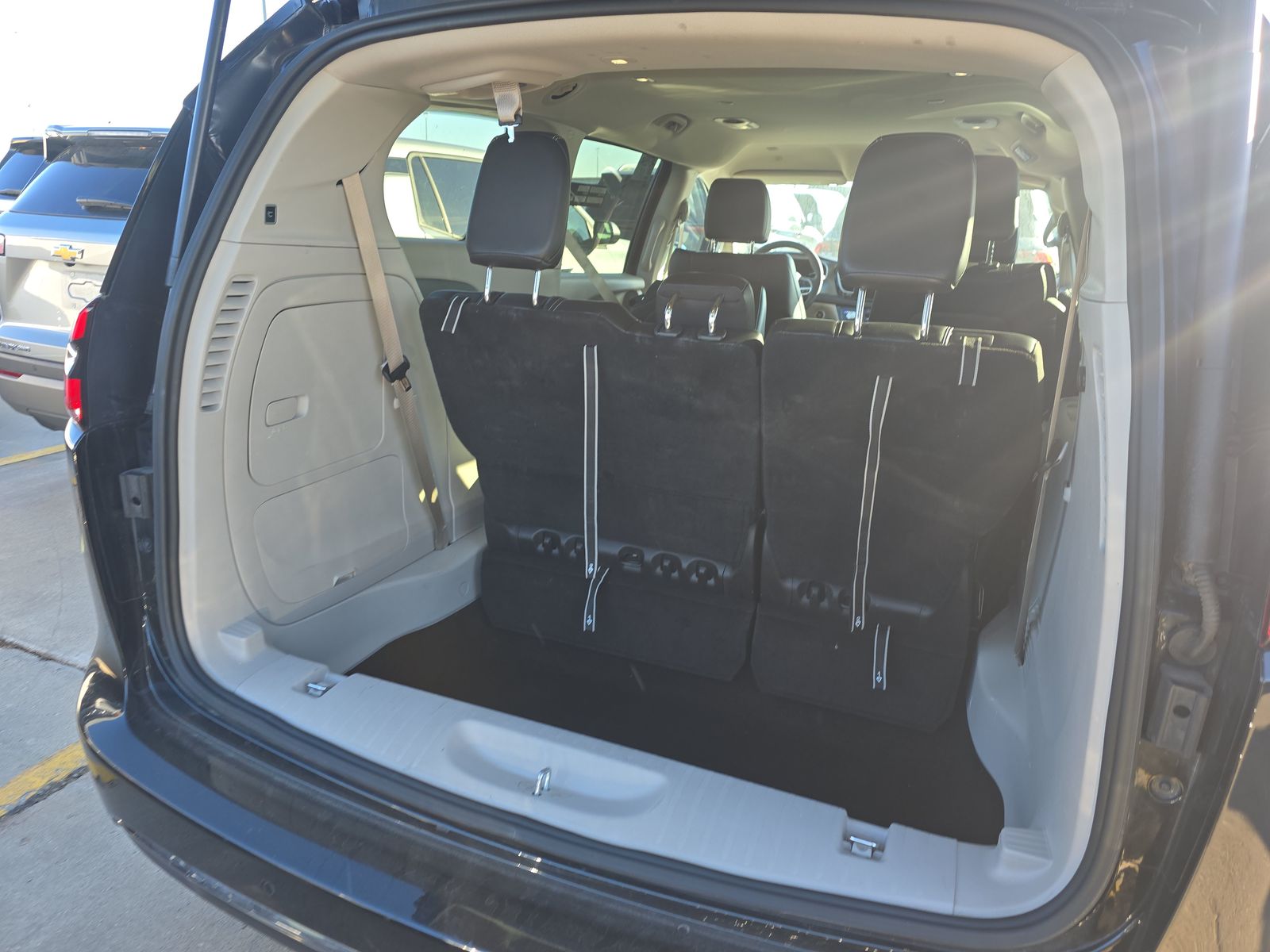 2024 Chrysler Pacifica Hybrid Select FWD