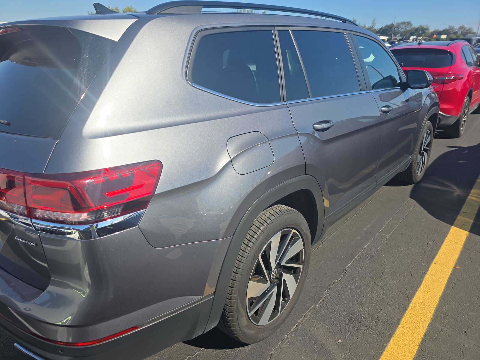 2024 Volkswagen Atlas 2.0T SE AWD