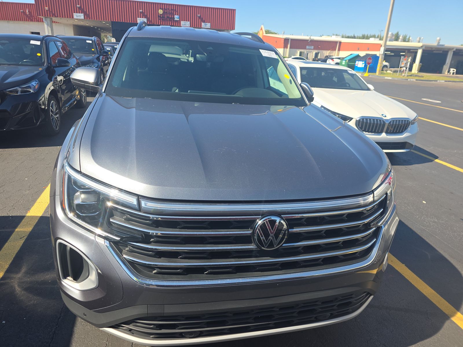 2024 Volkswagen Atlas 2.0T SE AWD