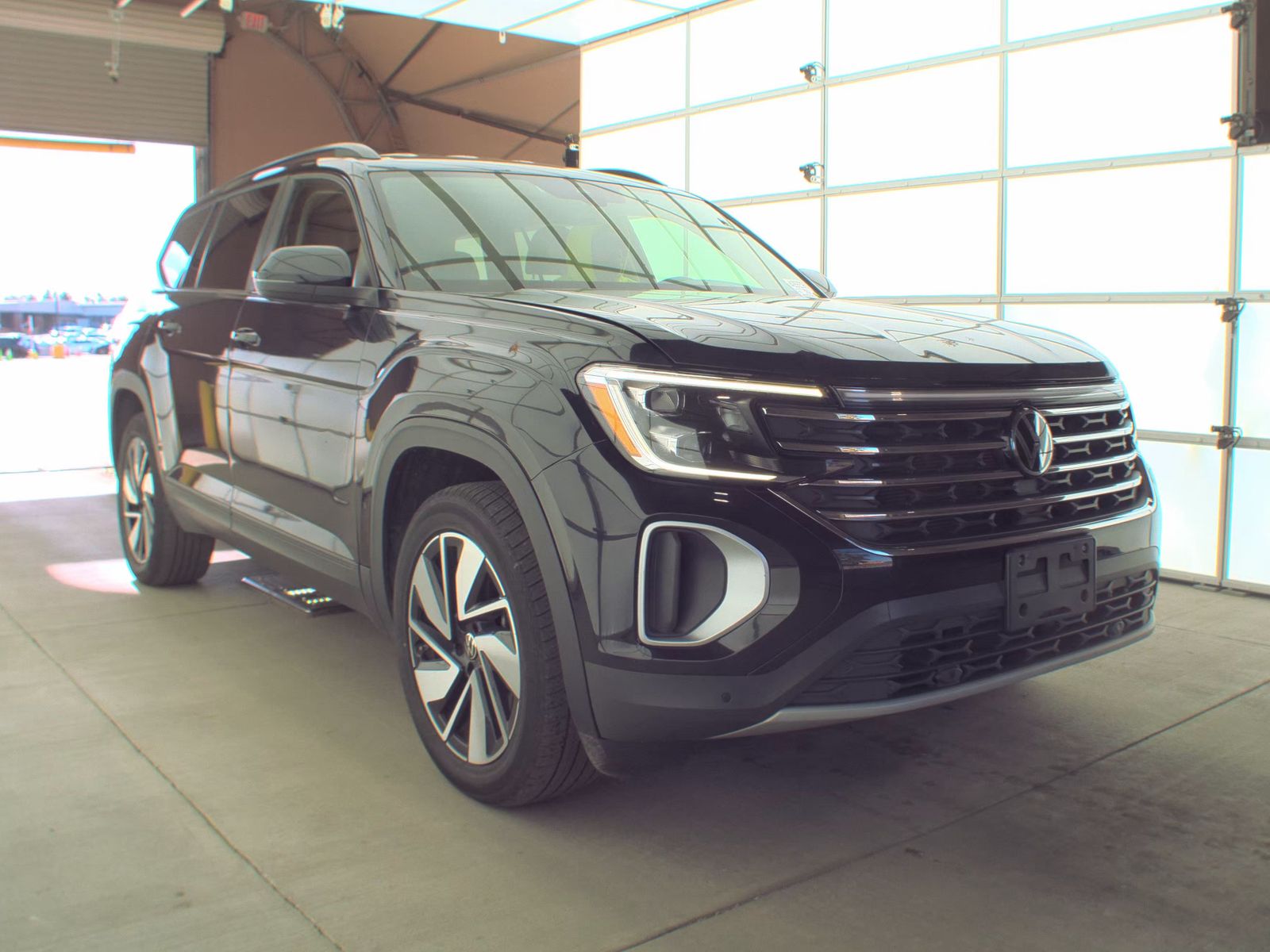 2024 Volkswagen Atlas 2.0T SE AWD