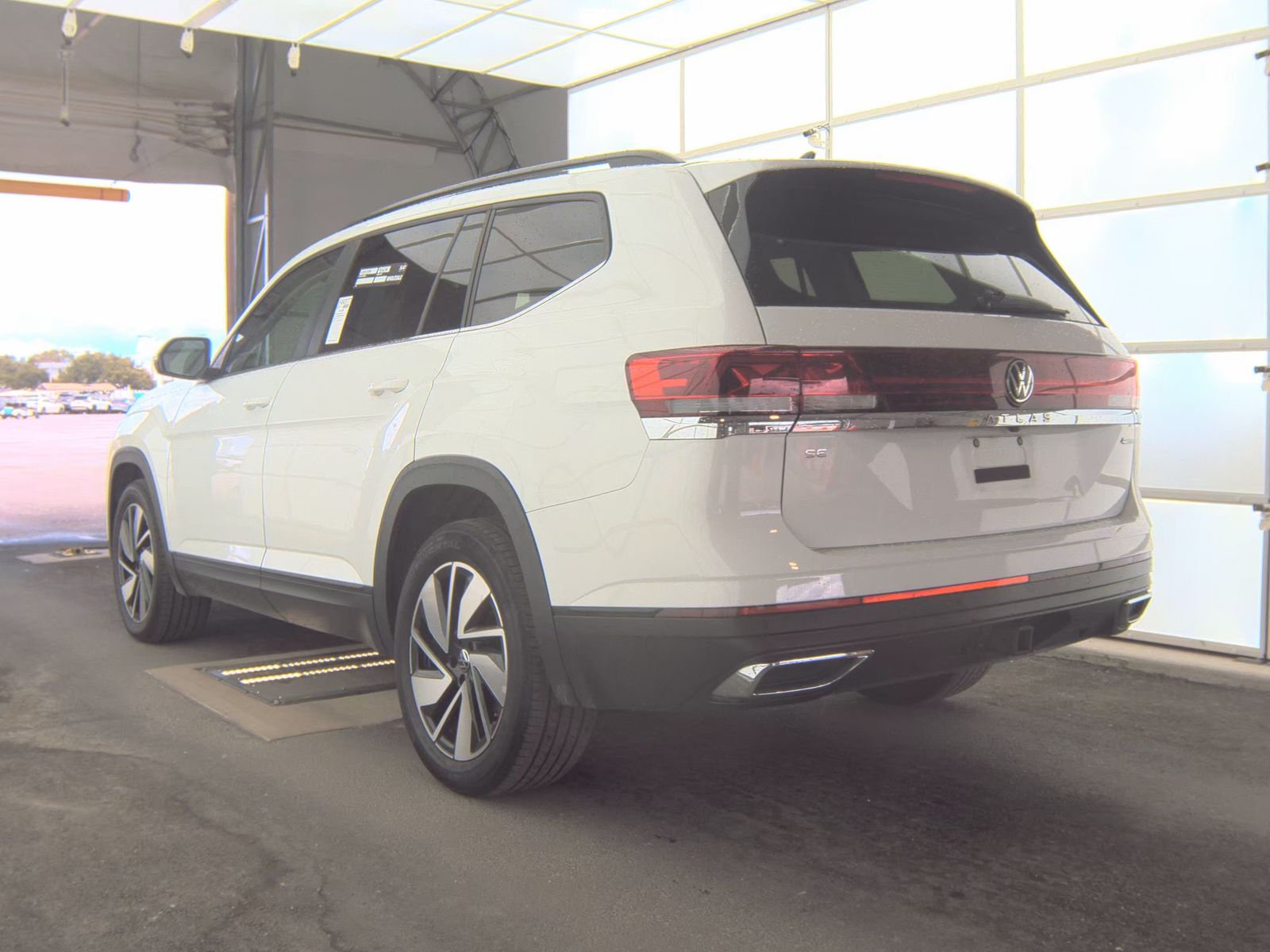 2024 Volkswagen Atlas 2.0T SE AWD