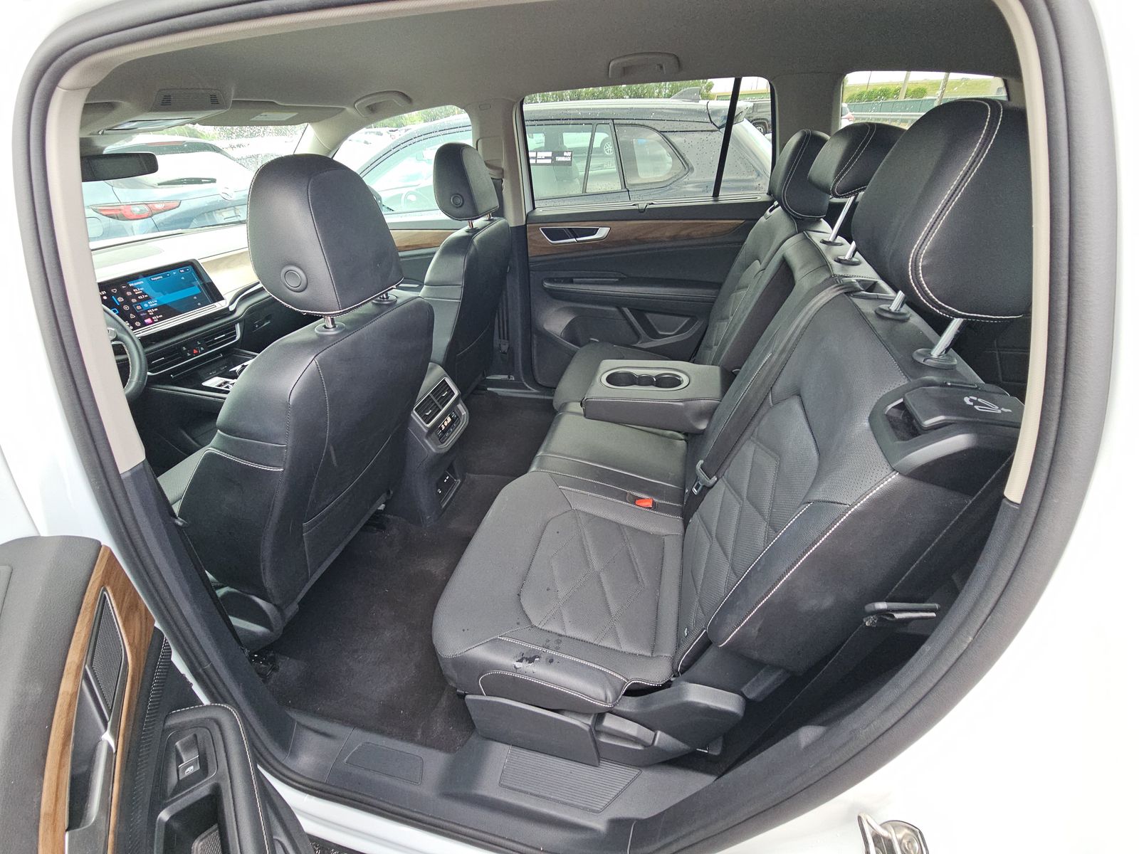 2024 Volkswagen Atlas 2.0T SE AWD