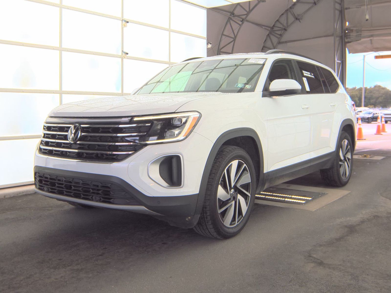 2024 Volkswagen Atlas 2.0T SE AWD